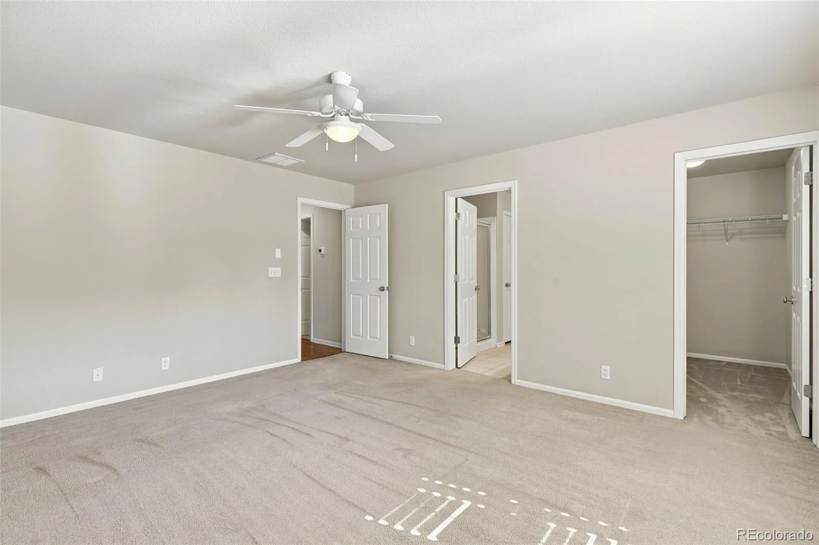 5526 Lewiston Street Denver CO 80239 | MLS #REC5963639 08172026050538 1600 34