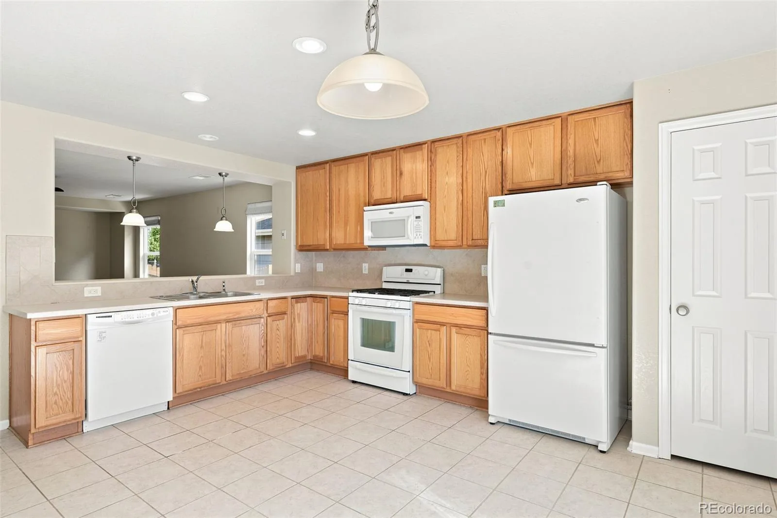 5526 Lewiston Street Denver CO 80239 | MLS #REC5963639 08172026050538 1600 7