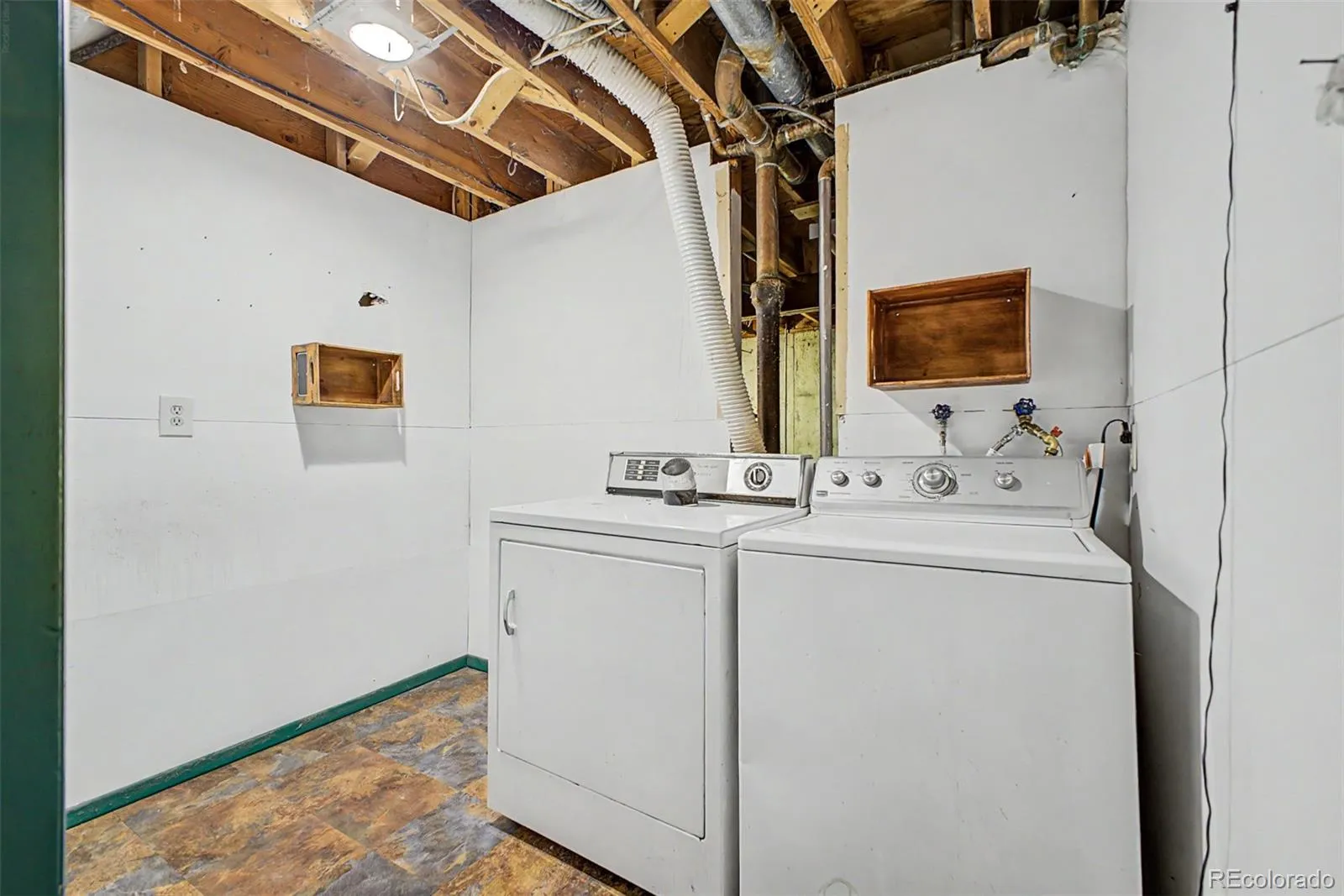1600 Northwestern Road Longmont CO 80503 MLS #REC5965403 04292026205638 1600 36
