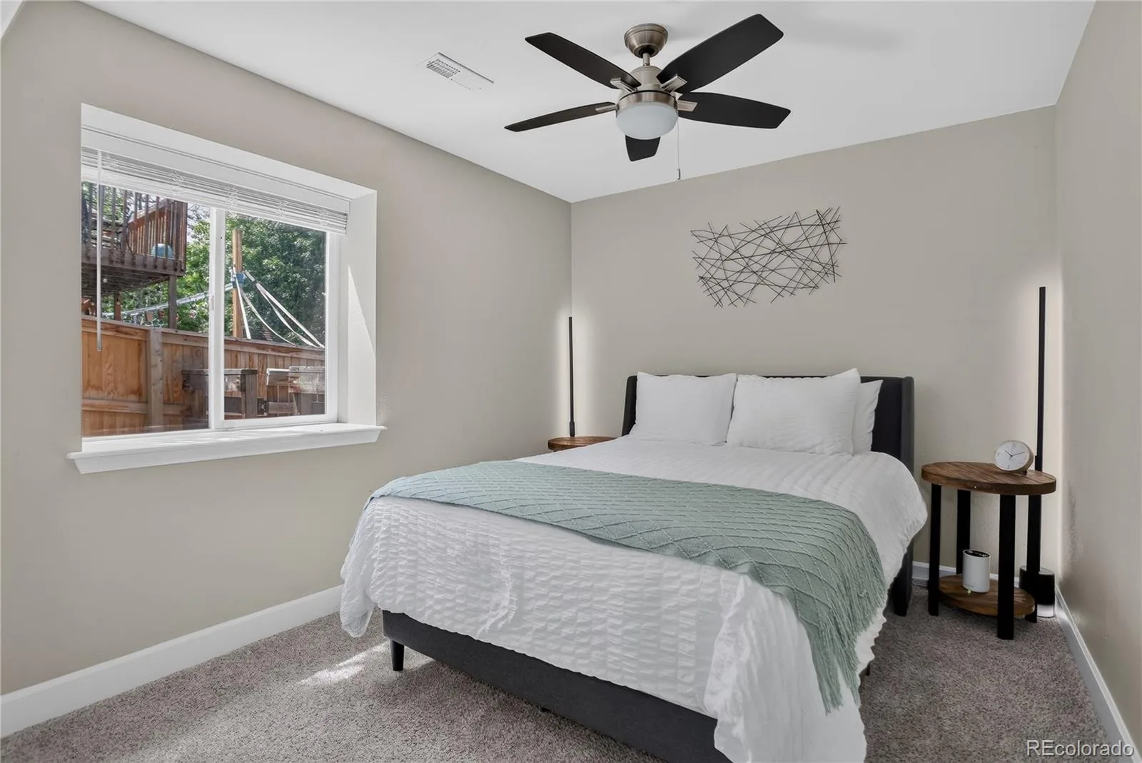 9576 High Cliffe Street Littleton CO 80129 MLS #REC5965603 07092026054543 1600 22