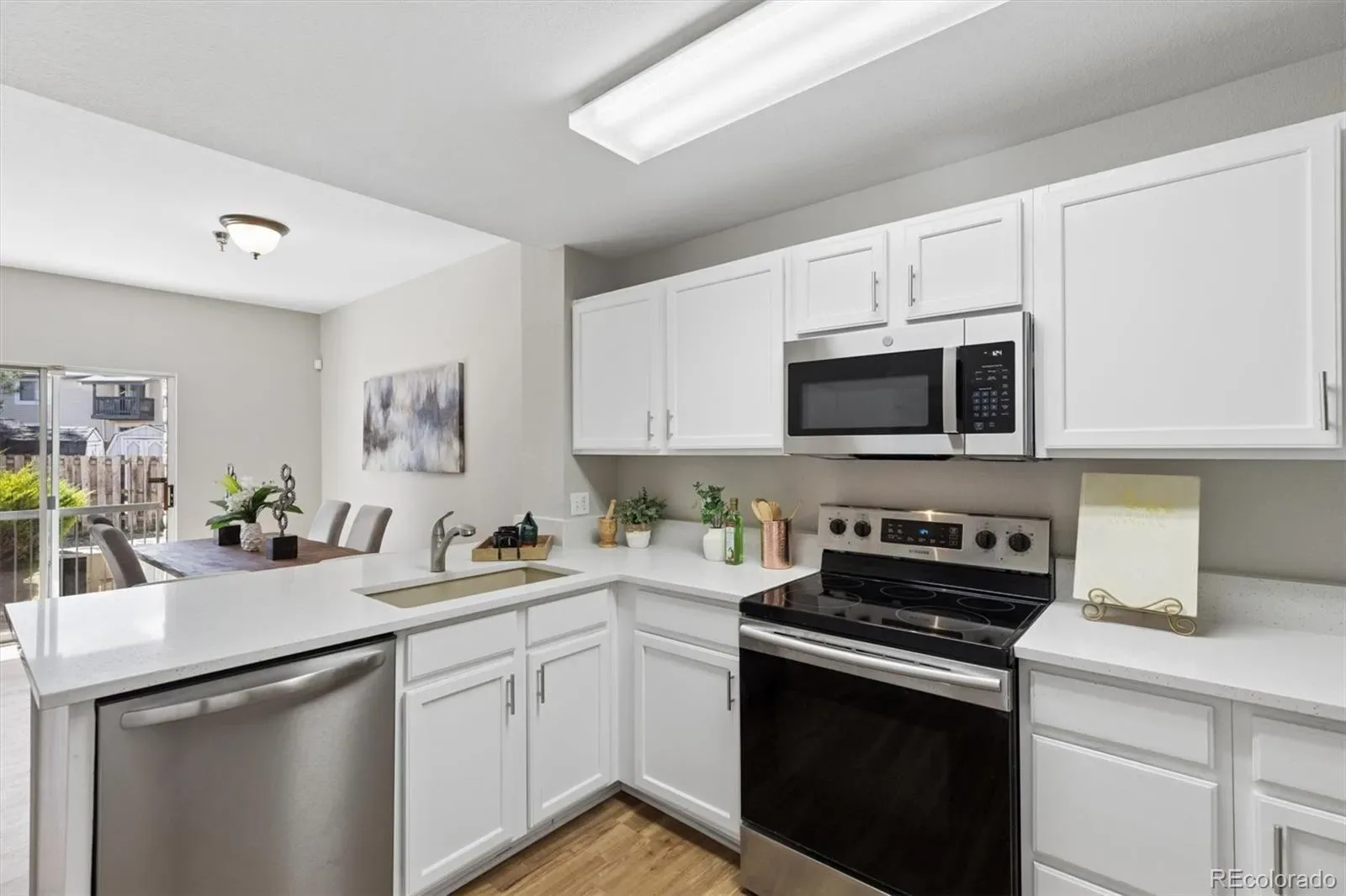 2575 S SYRACUSE Way #F101 Denver CO 80231 MLS #REC5966433 03202026150444 1600 8