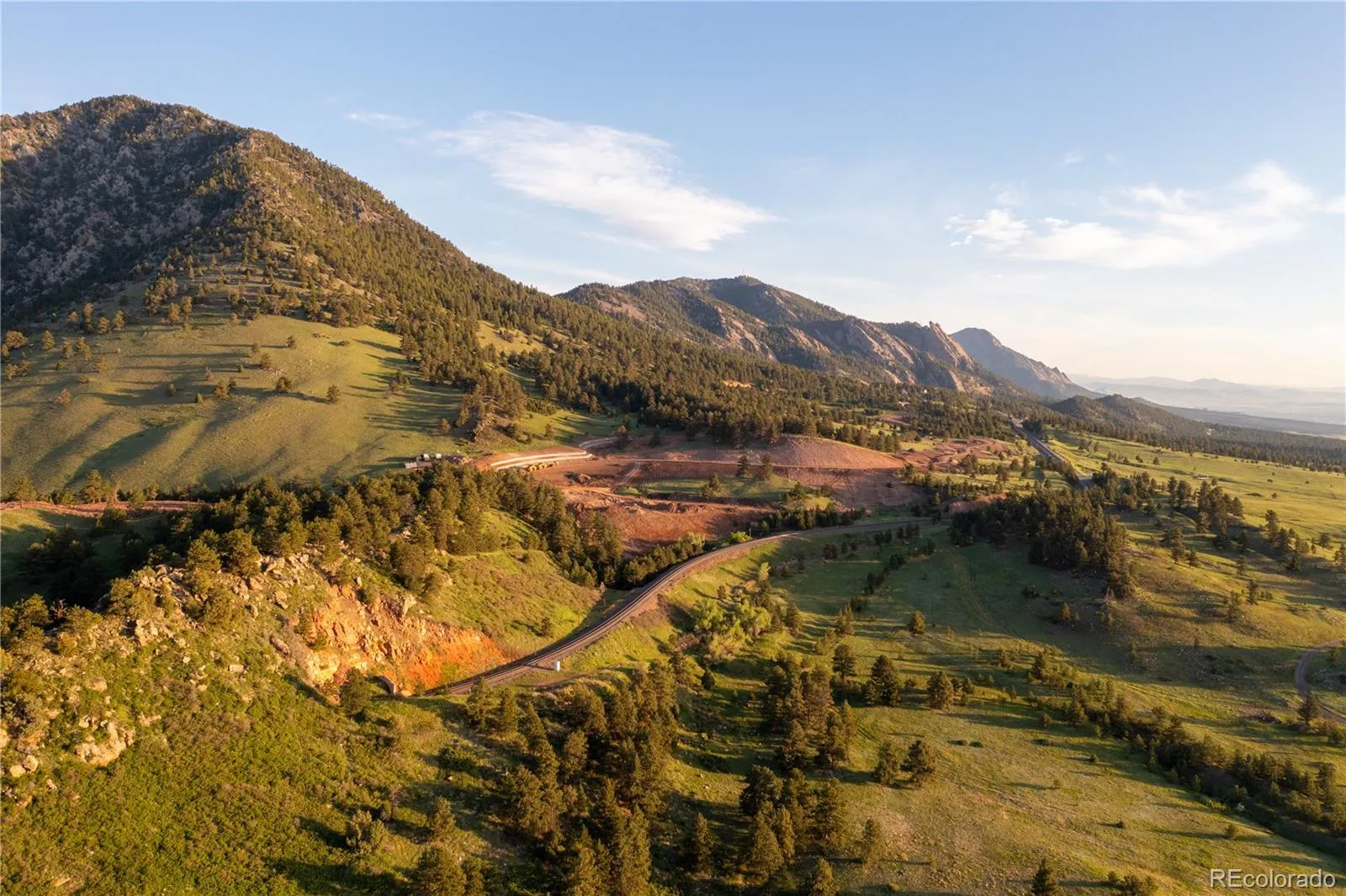 46 Canyon Pines Drive Arvada CO 80403 | MLS #REC5971563 05272026054953 1600 4