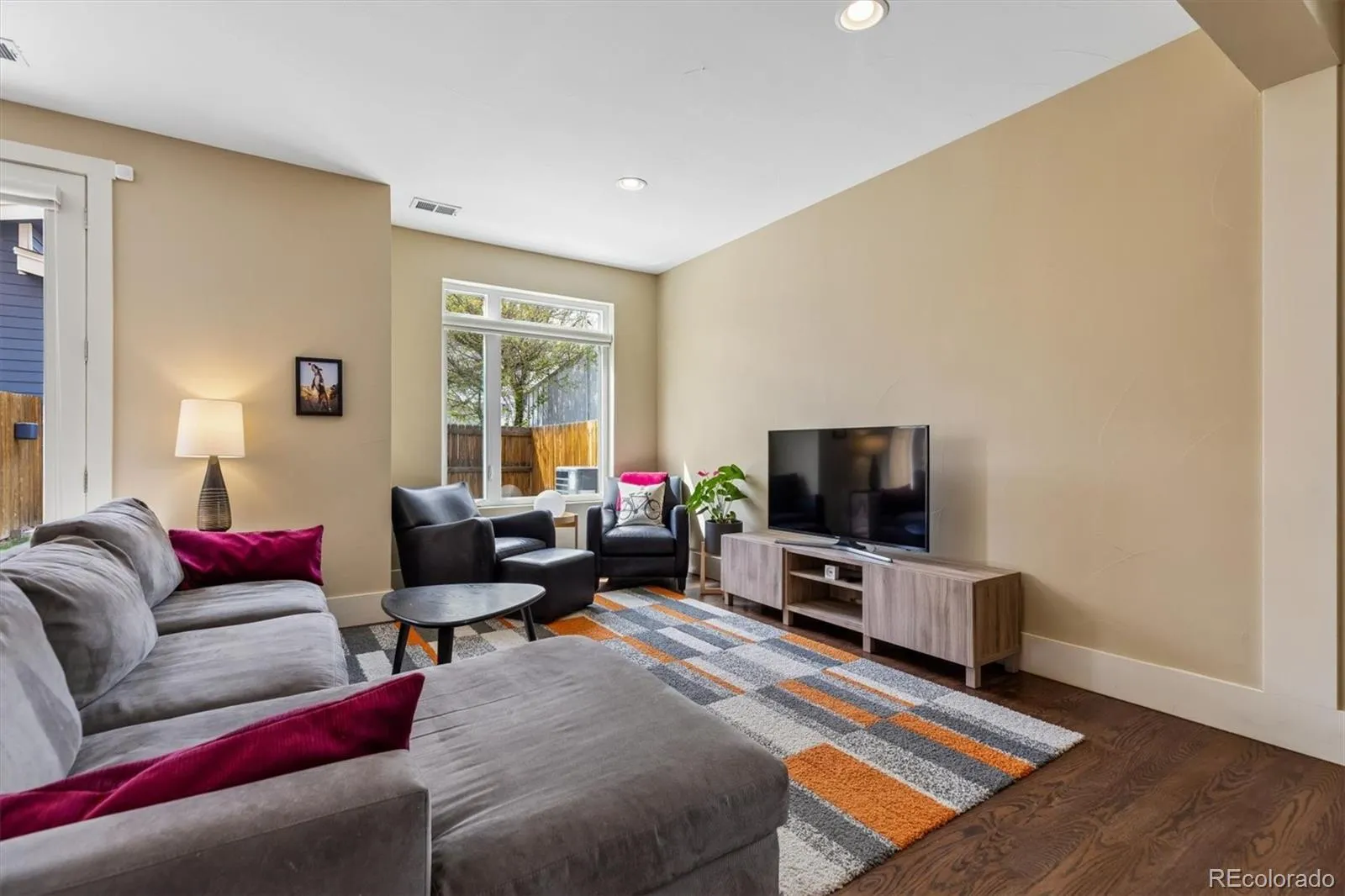 04202026155329 1600 11