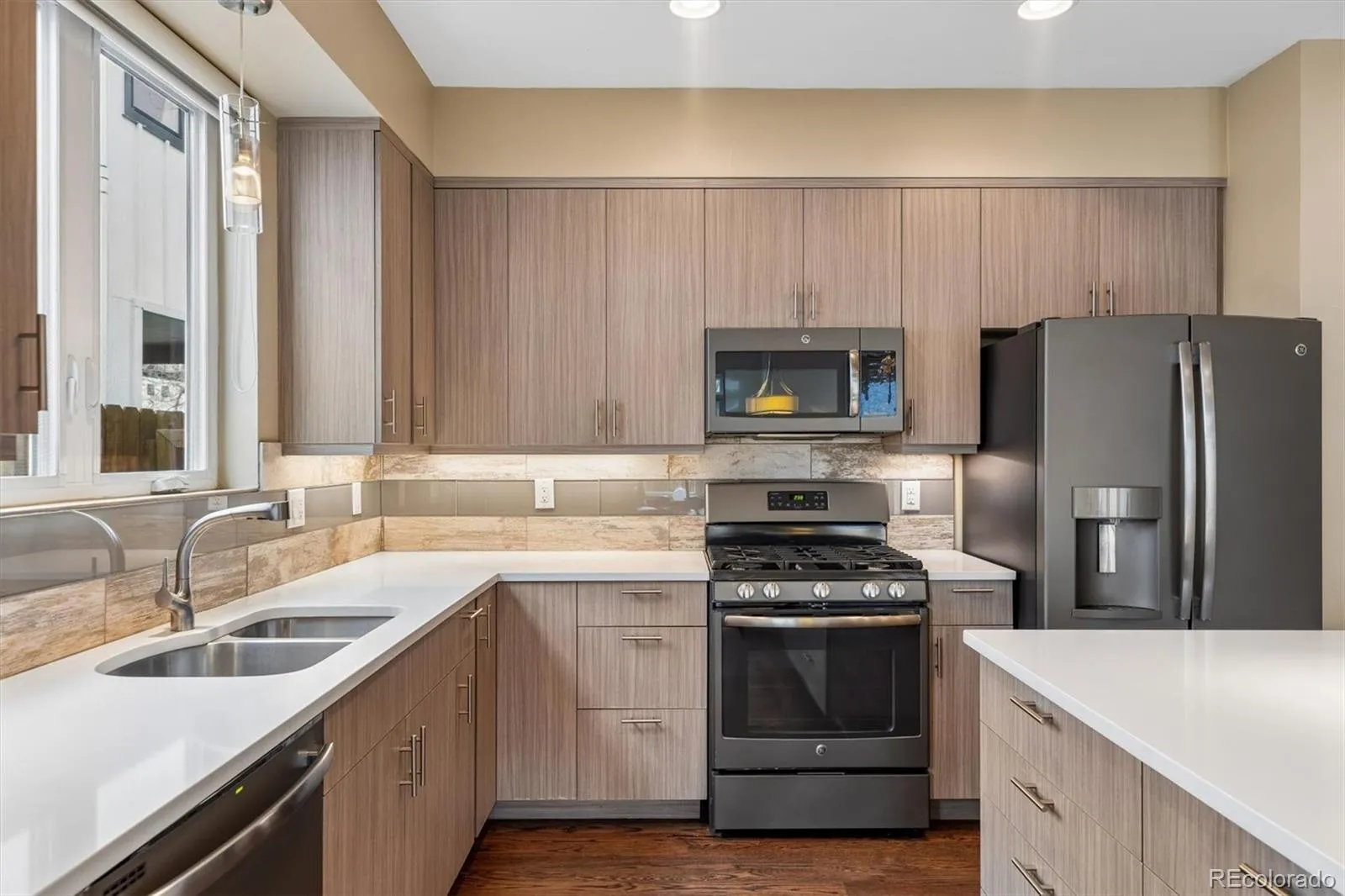 04202026155329 1600 7