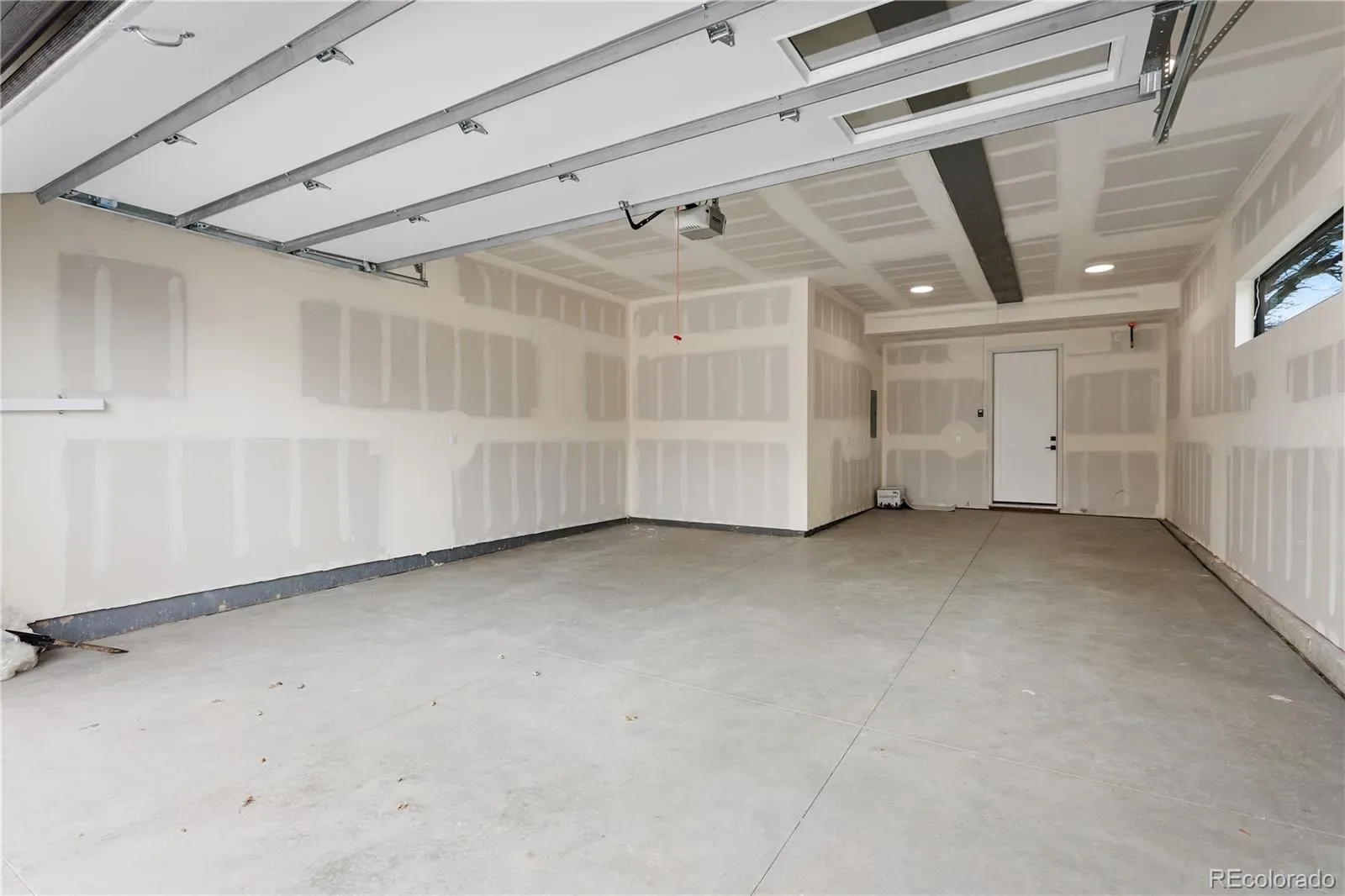 03142026195218 1600 44