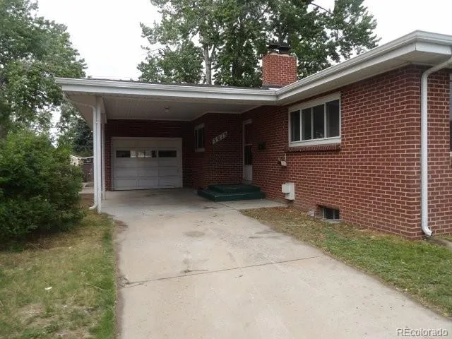 3015 Quebec Street Denver CO 80207 MLS #REC5975278 06132026142429 640 1