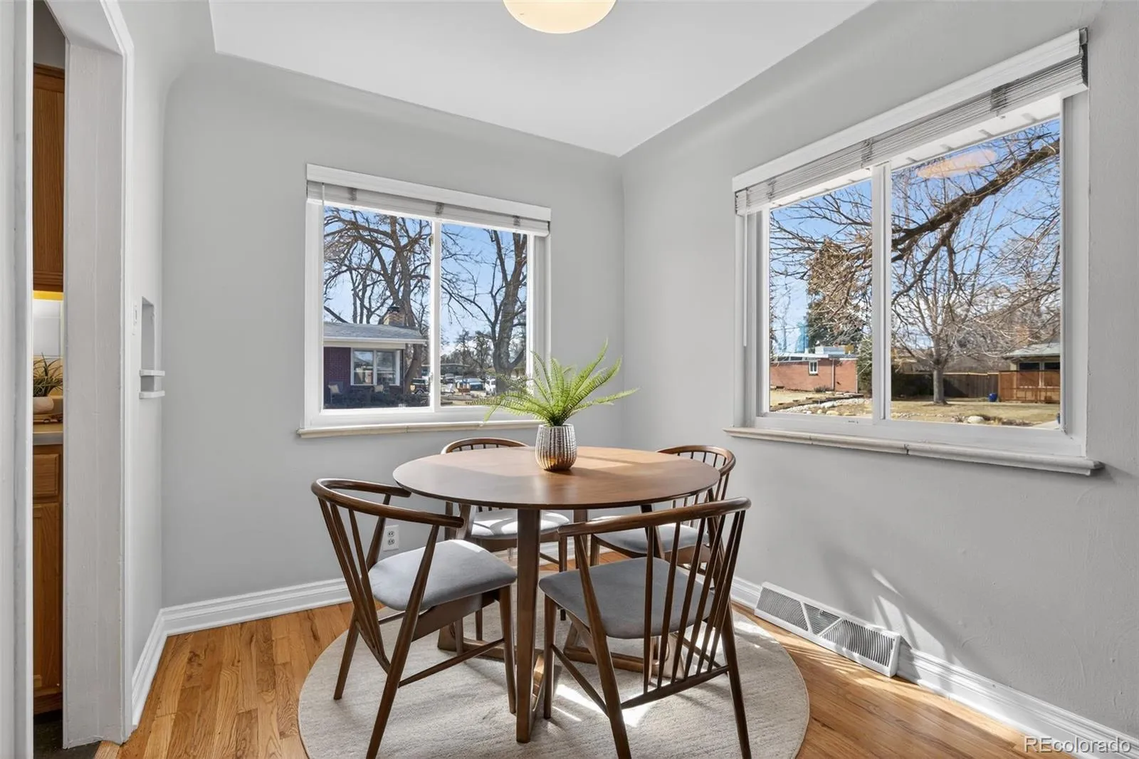 04162026163646 1600 10