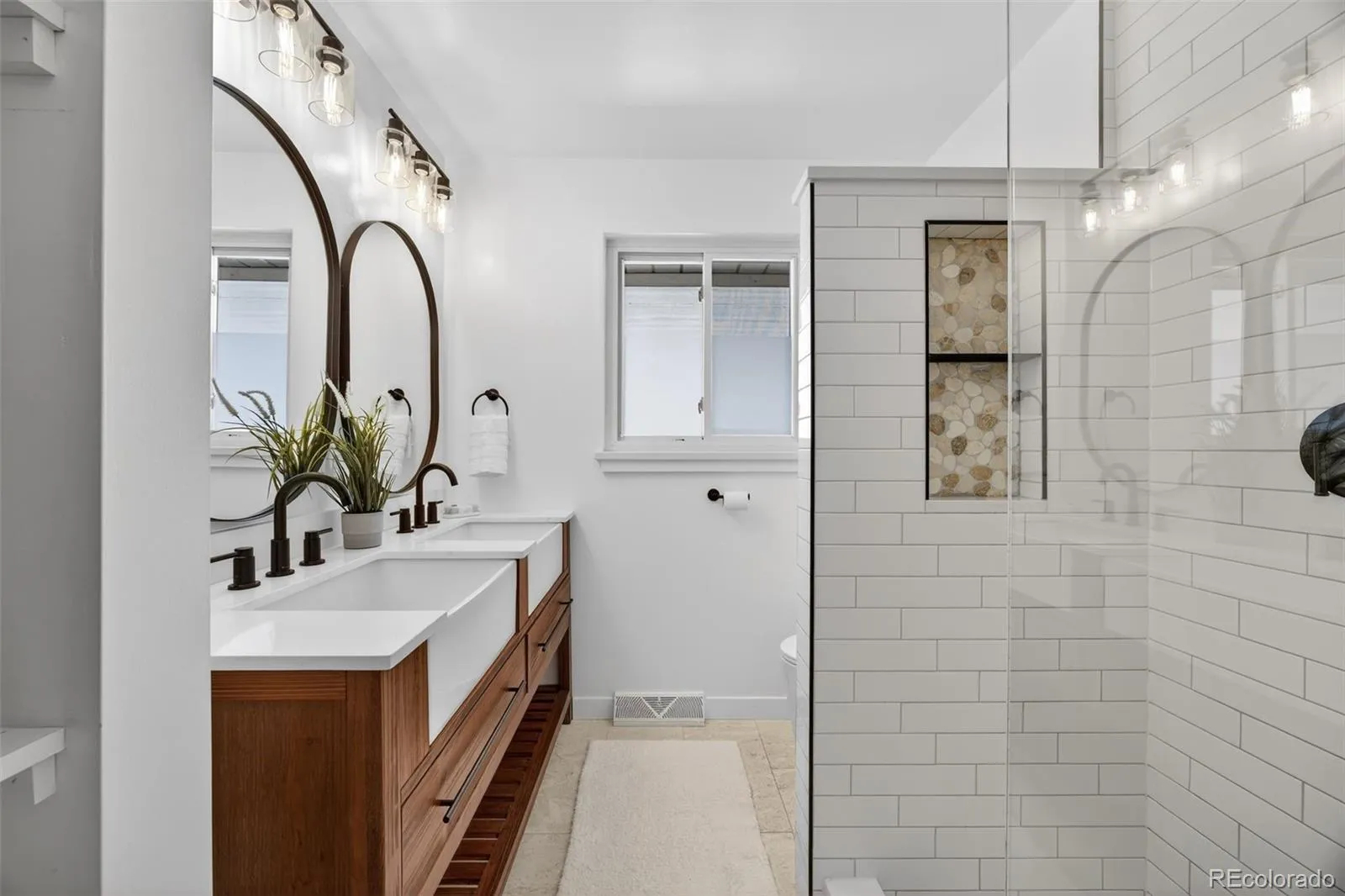 04162026163646 1600 19