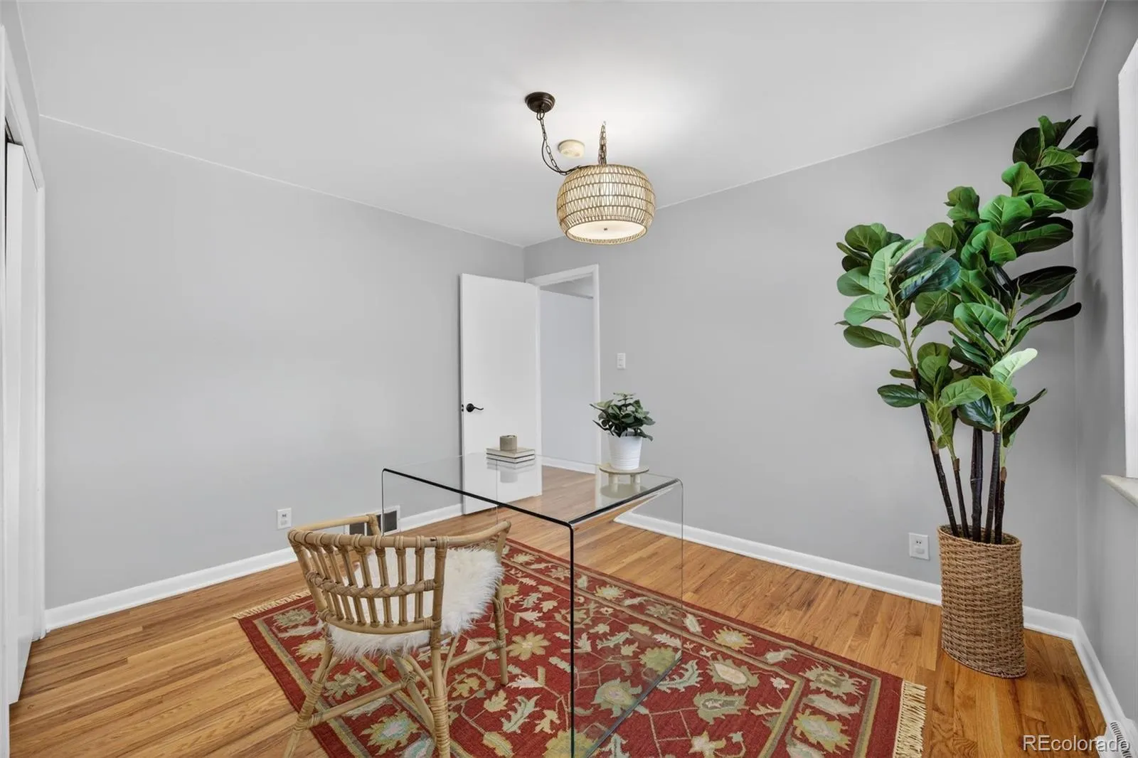 04162026163646 1600 22