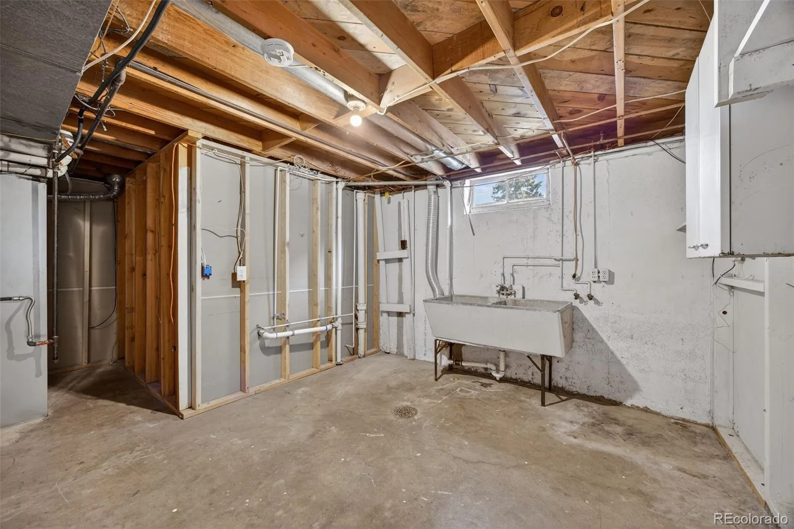 04162026163646 1600 37