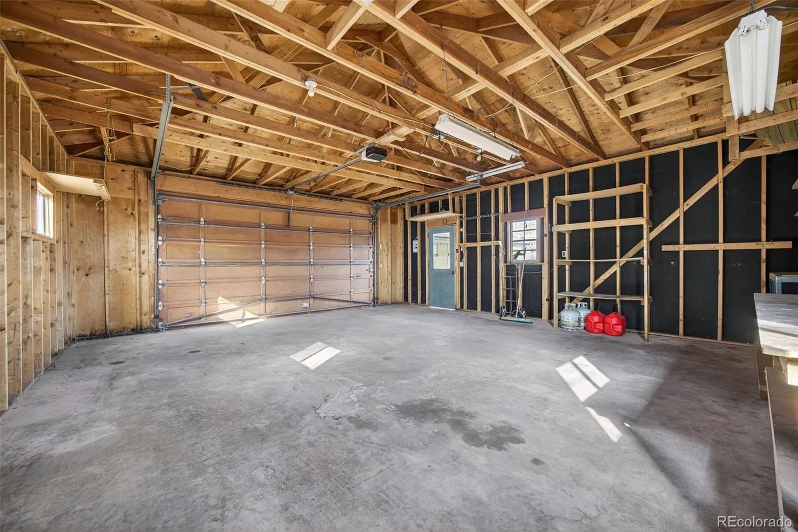 04162026163646 1600 38