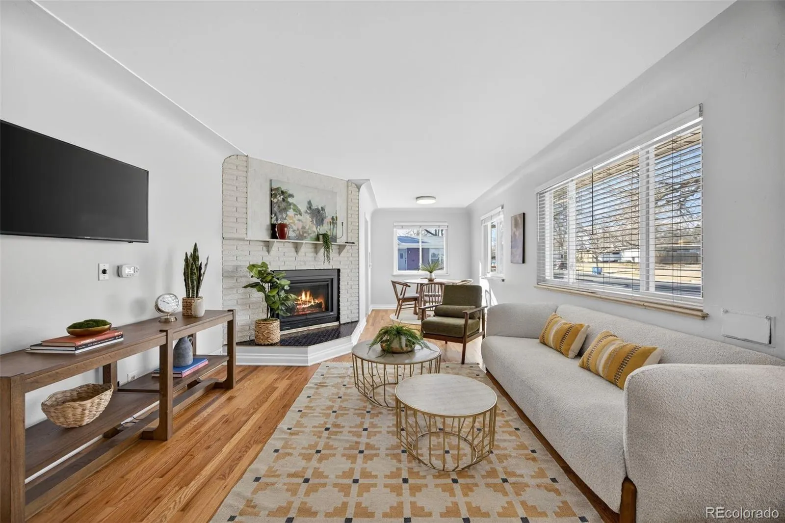 04162026163646 1600 7