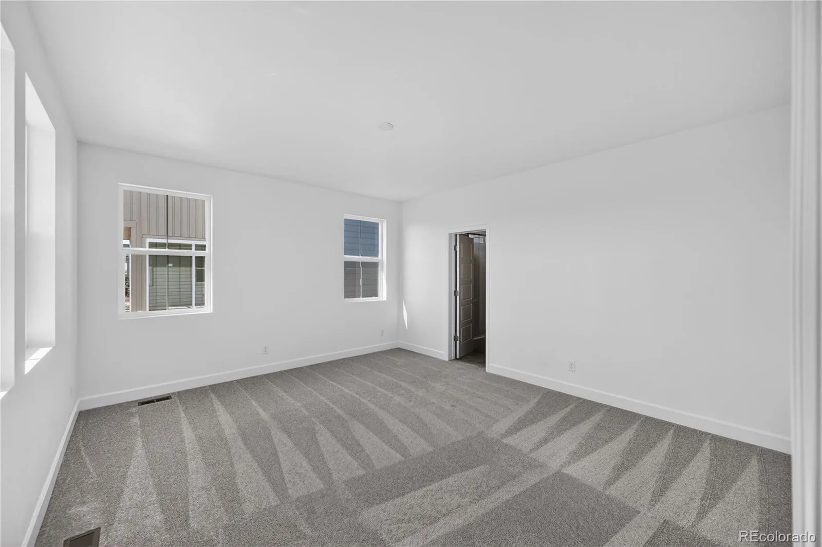 3310 N Denali Street Aurora CO 80019 | MLS #REC5978200 07302026195525 1600 11