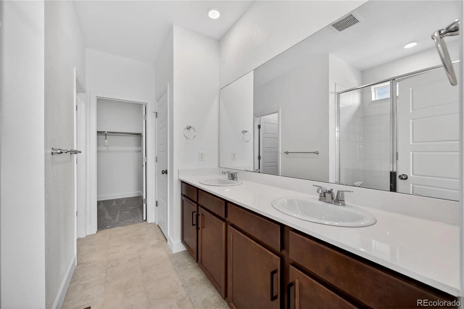 3310 N Denali Street Aurora CO 80019 | MLS #REC5978200 07302026195525 1600 12