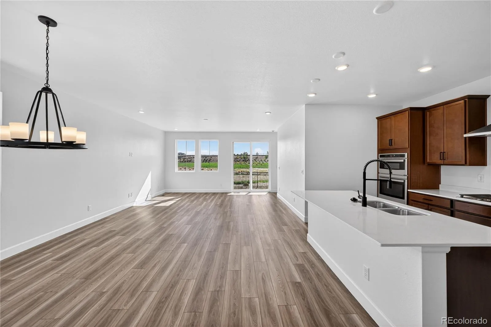 3310 N Denali Street Aurora CO 80019 | MLS #REC5978200 07302026195525 1600 2