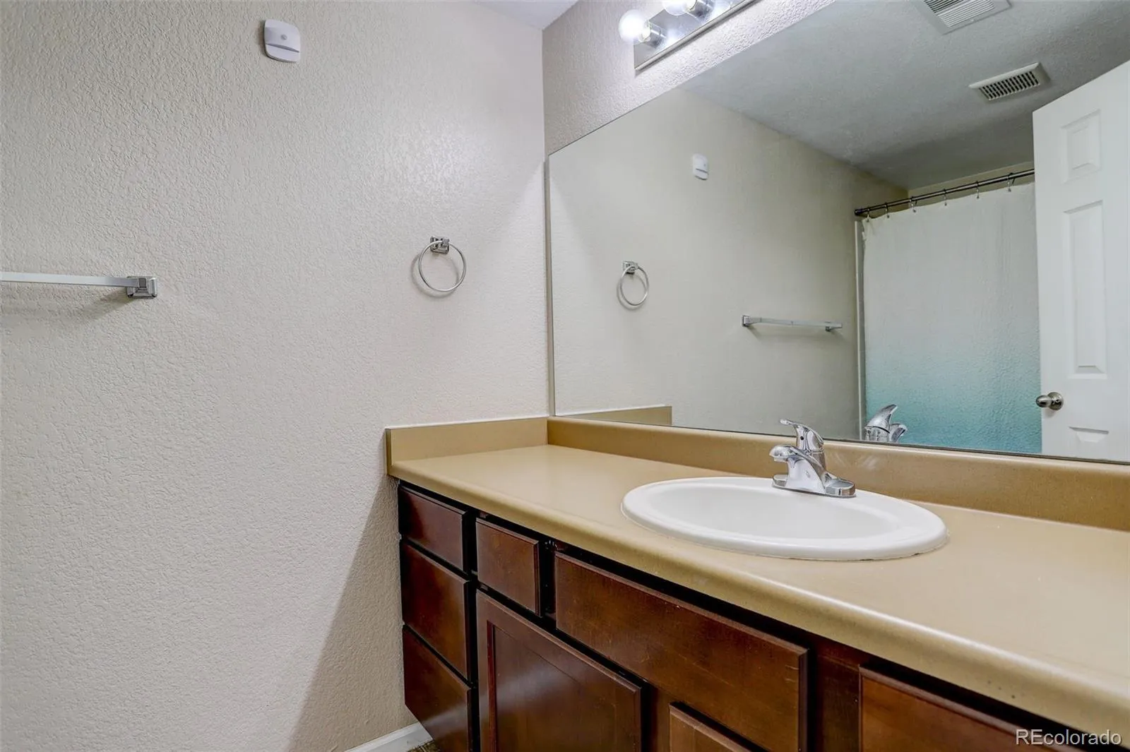3518 S Depew Street #102 Lakewood CO 80235 MLS #REC5979955 04232026205314 1600 11