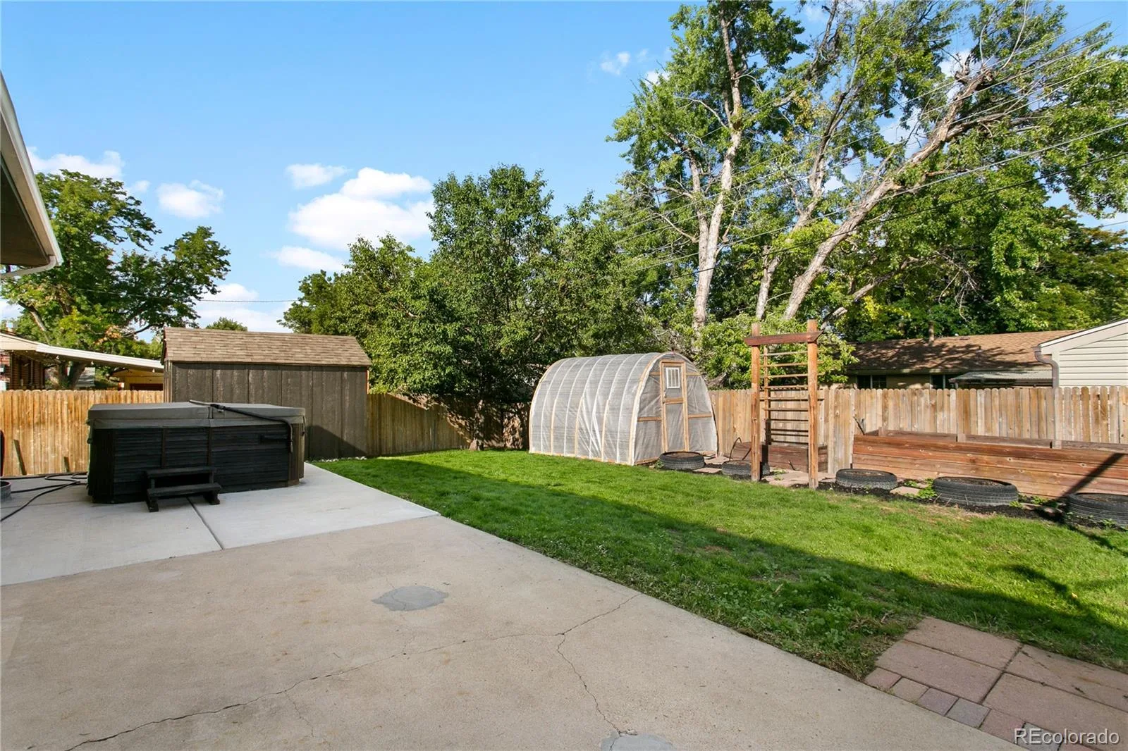 1624 S Yukon Court Lakewood CO 80232 | MLS #REC5982112 09222026112827 1600 11
