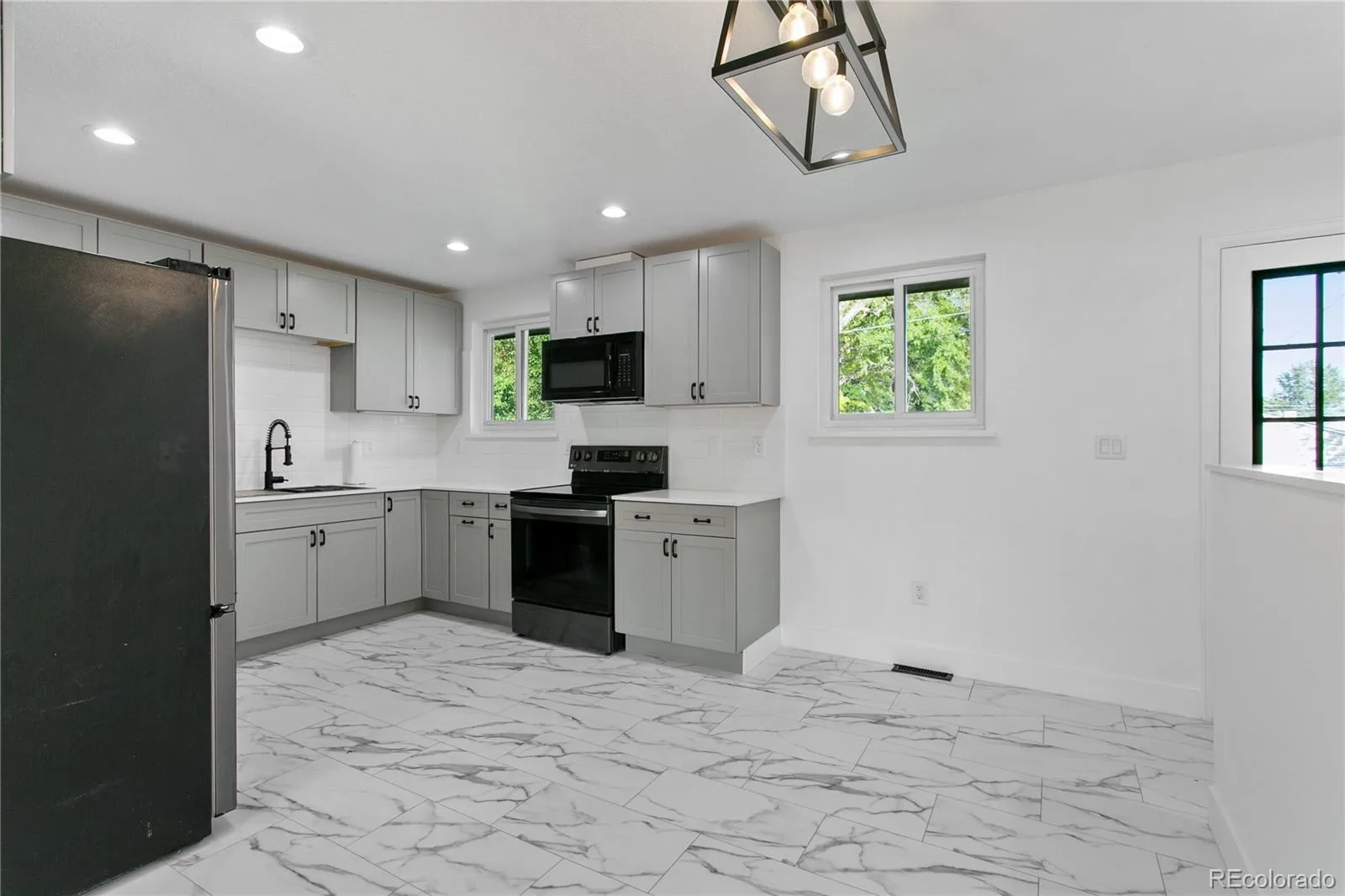 1624 S Yukon Court Lakewood CO 80232 | MLS #REC5982112 09222026112827 1600 3