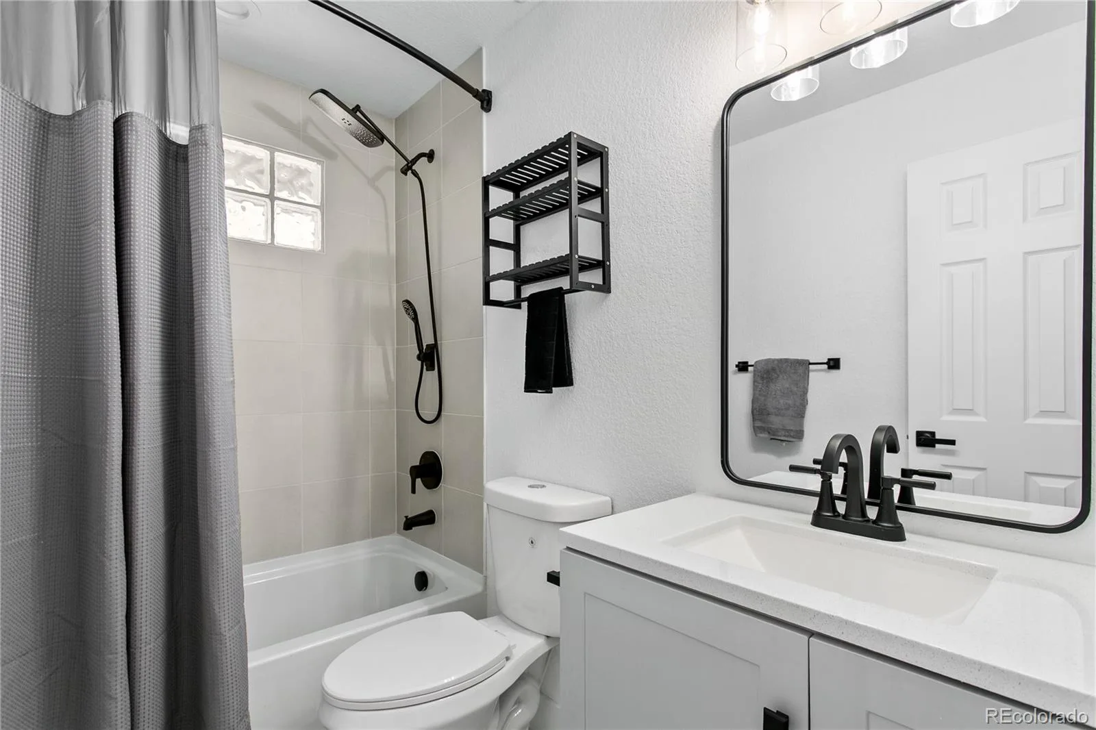 1624 S Yukon Court Lakewood CO 80232 | MLS #REC5982112 09222026112827 1600 8