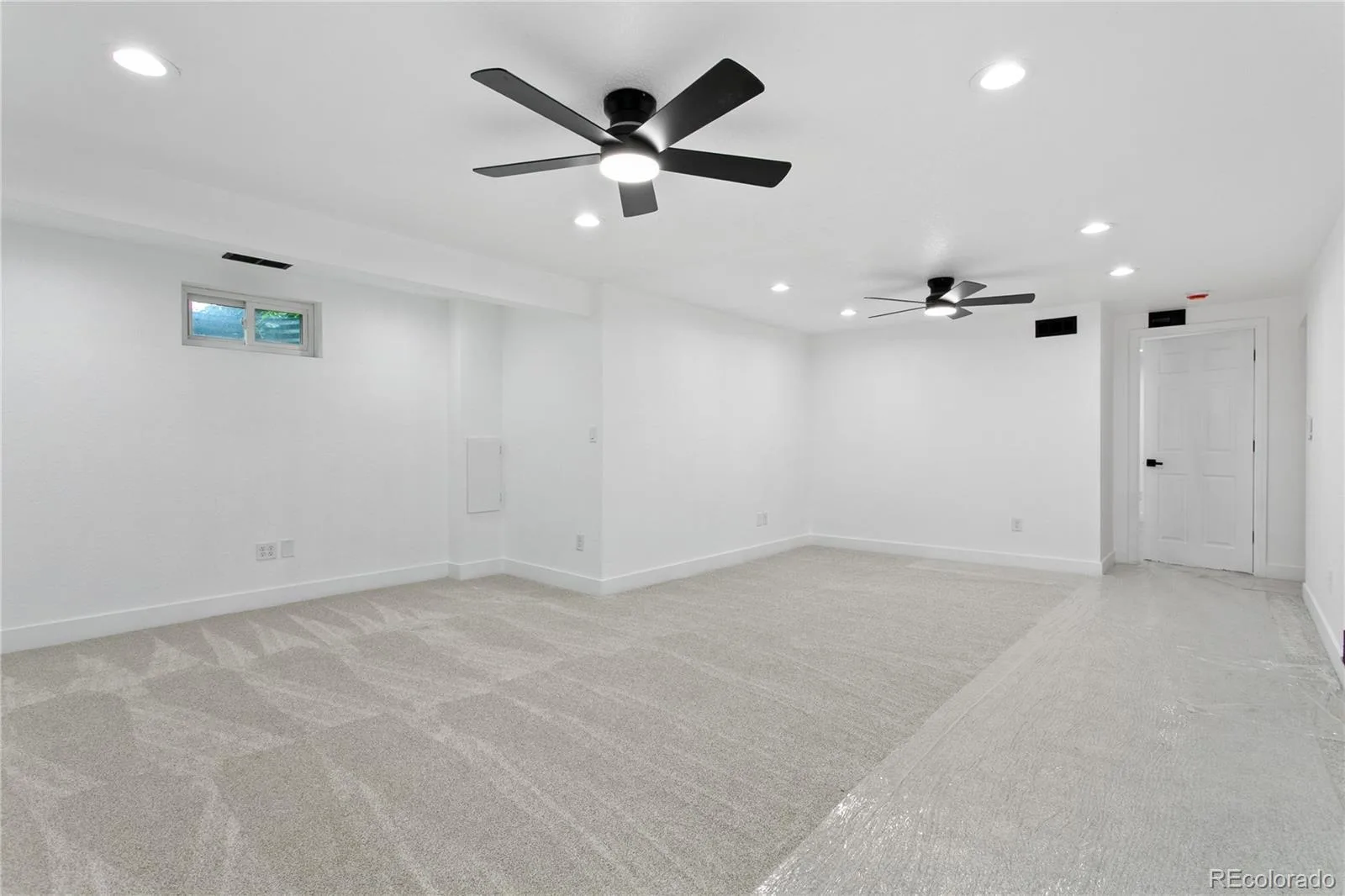 1624 S Yukon Court Lakewood CO 80232 | MLS #REC5982112 09222026112827 1600 9