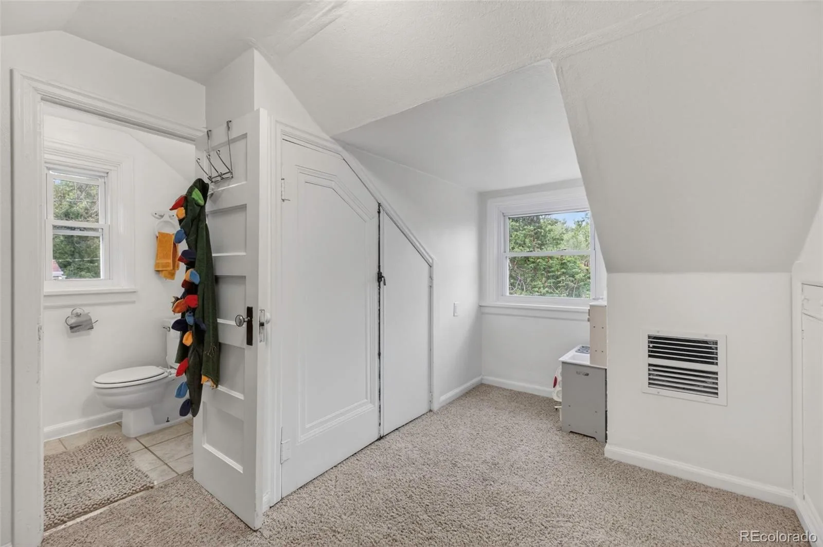 1050 Pikeview Street Lakewood CO 80215 MLS #REC5988390 06082026232350 1600 21