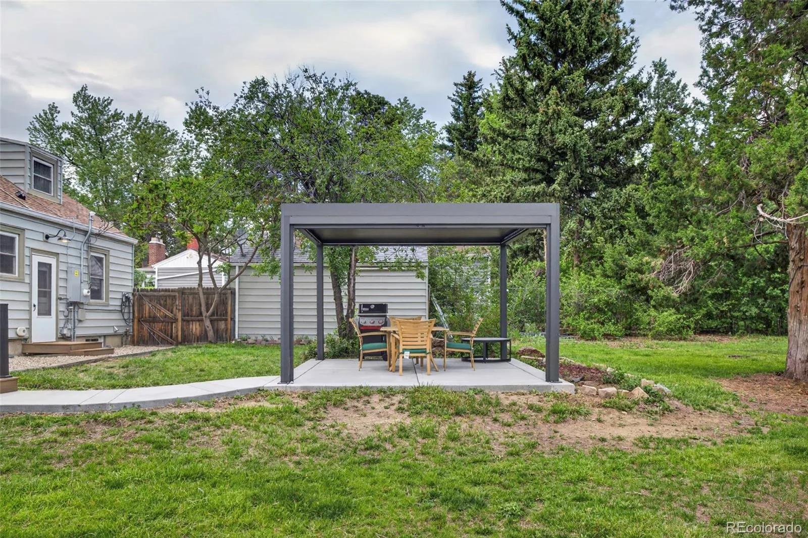 1050 Pikeview Street Lakewood CO 80215 MLS #REC5988390 06082026232350 1600 34