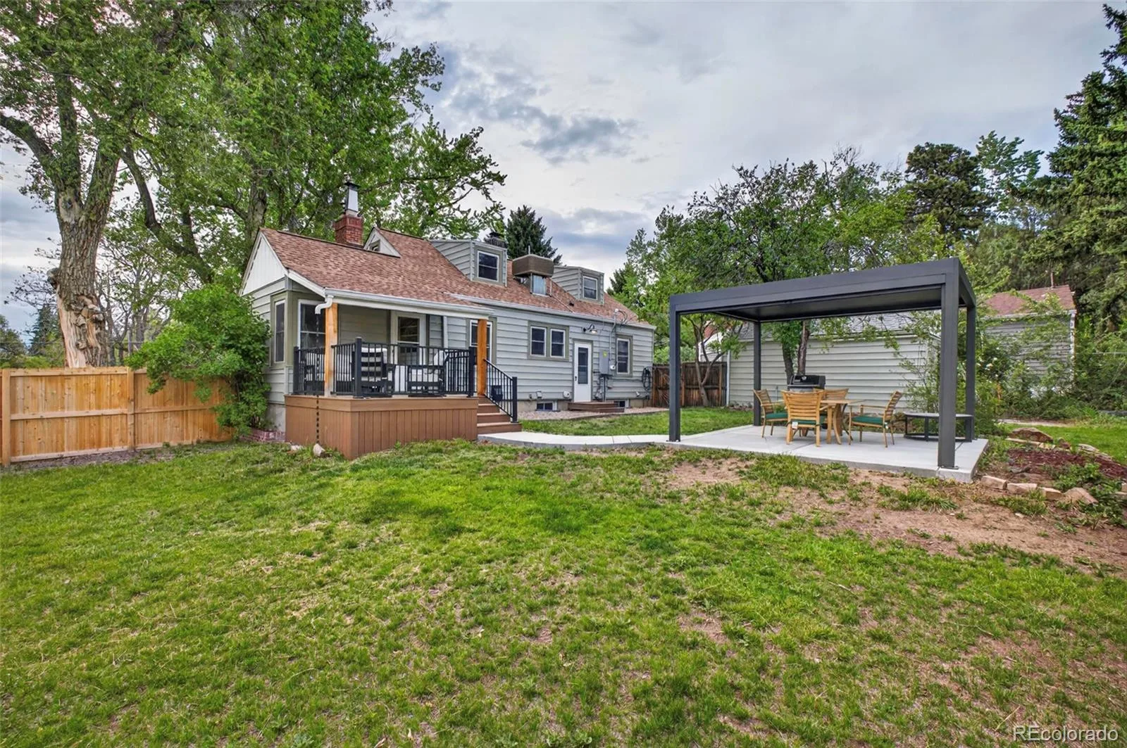 1050 Pikeview Street Lakewood CO 80215 MLS #REC5988390 06082026232350 1600 35
