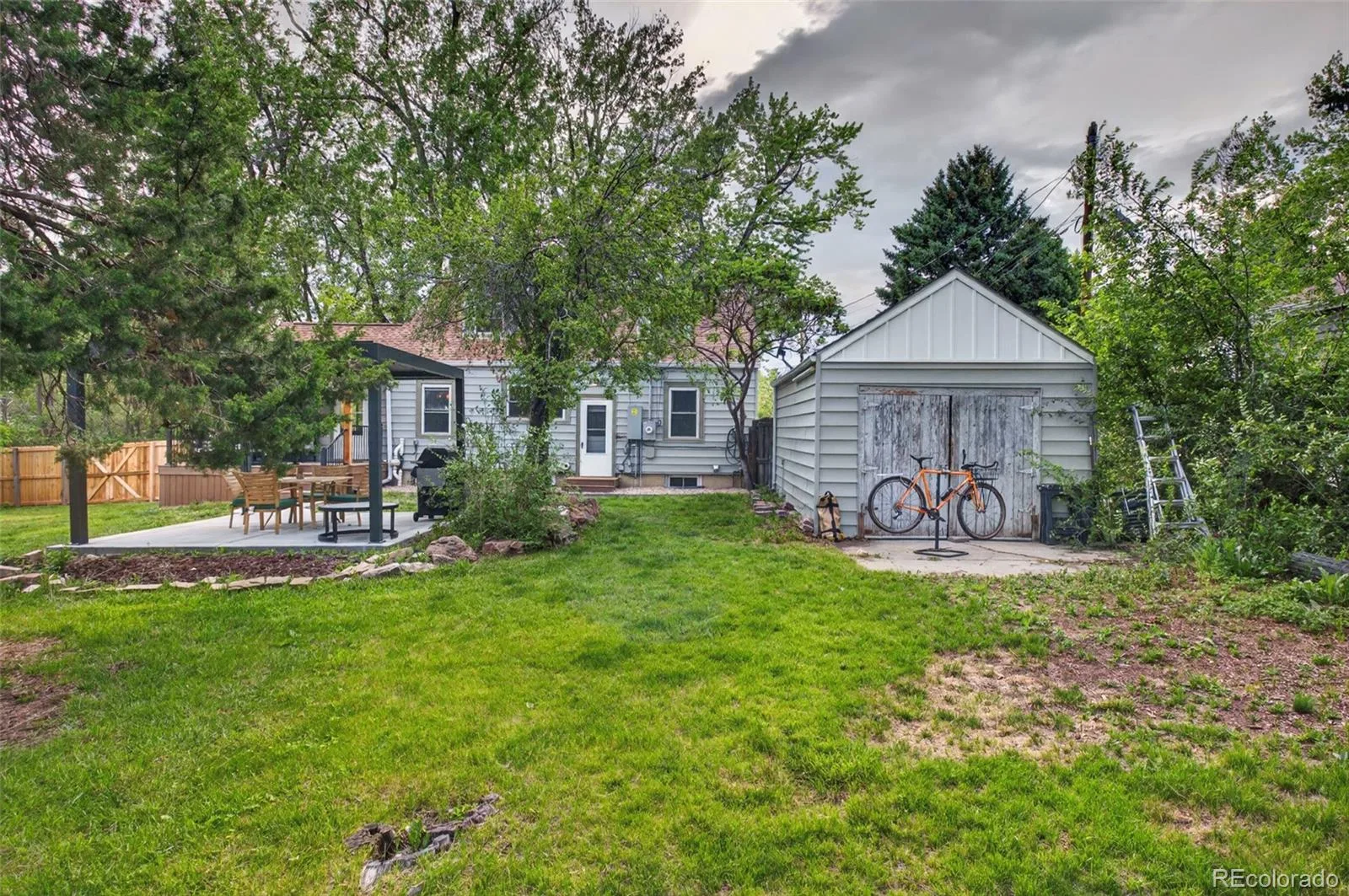 1050 Pikeview Street Lakewood CO 80215 MLS #REC5988390 06082026232350 1600 37