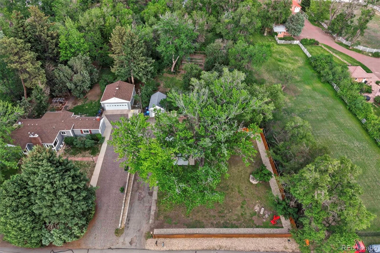1050 Pikeview Street Lakewood CO 80215 MLS #REC5988390 06082026232350 1600 41