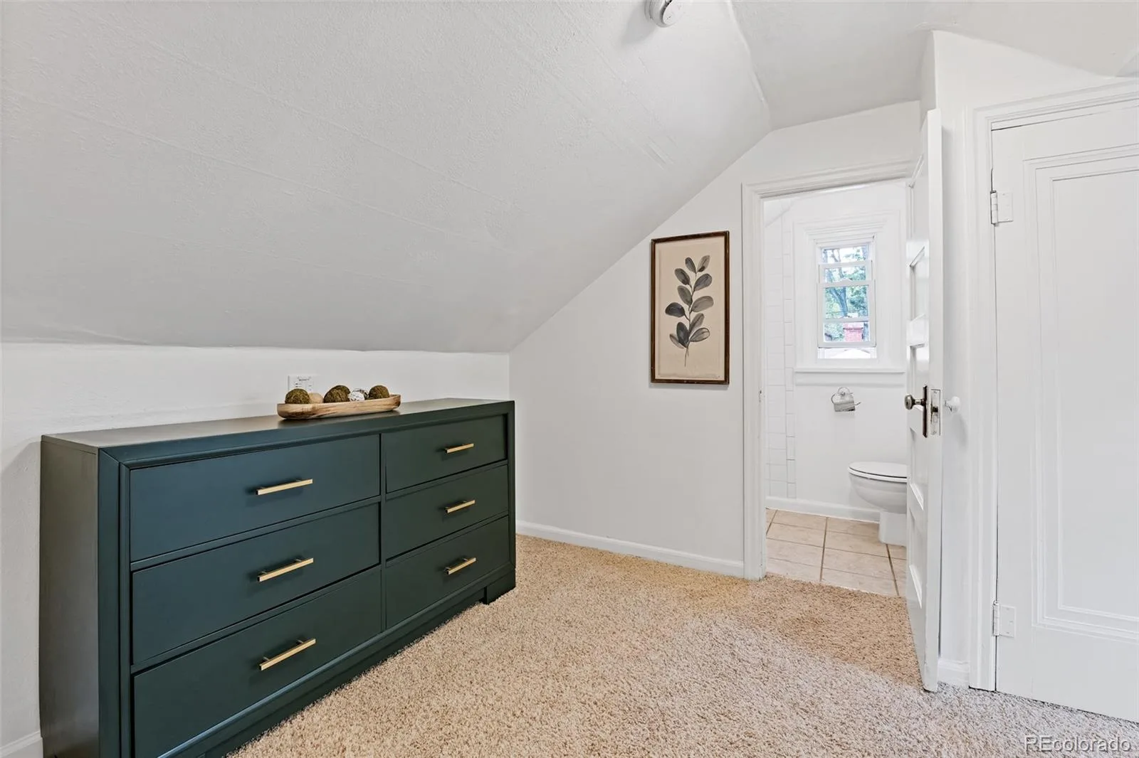 1050 Pikeview Street Lakewood CO 80215 | MLS #REC5988390 08282026204024 1600 27