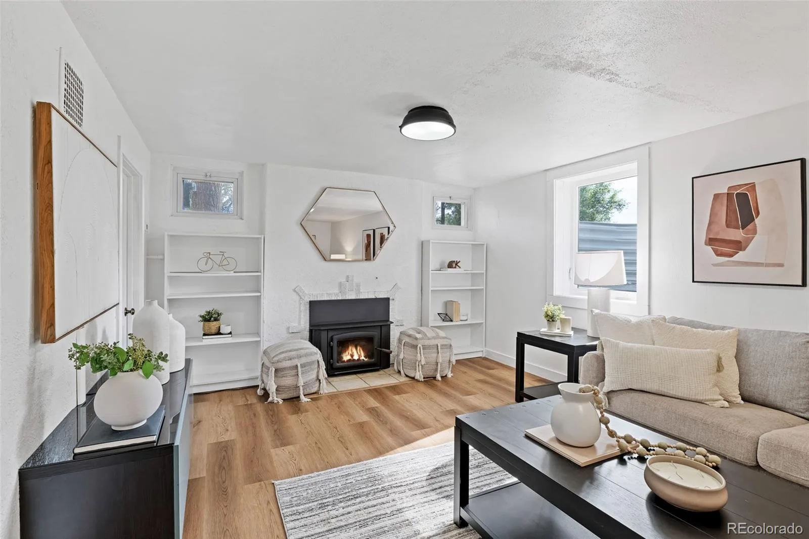 1050 Pikeview Street Lakewood CO 80215 | MLS #REC5988390 08282026204024 1600 29