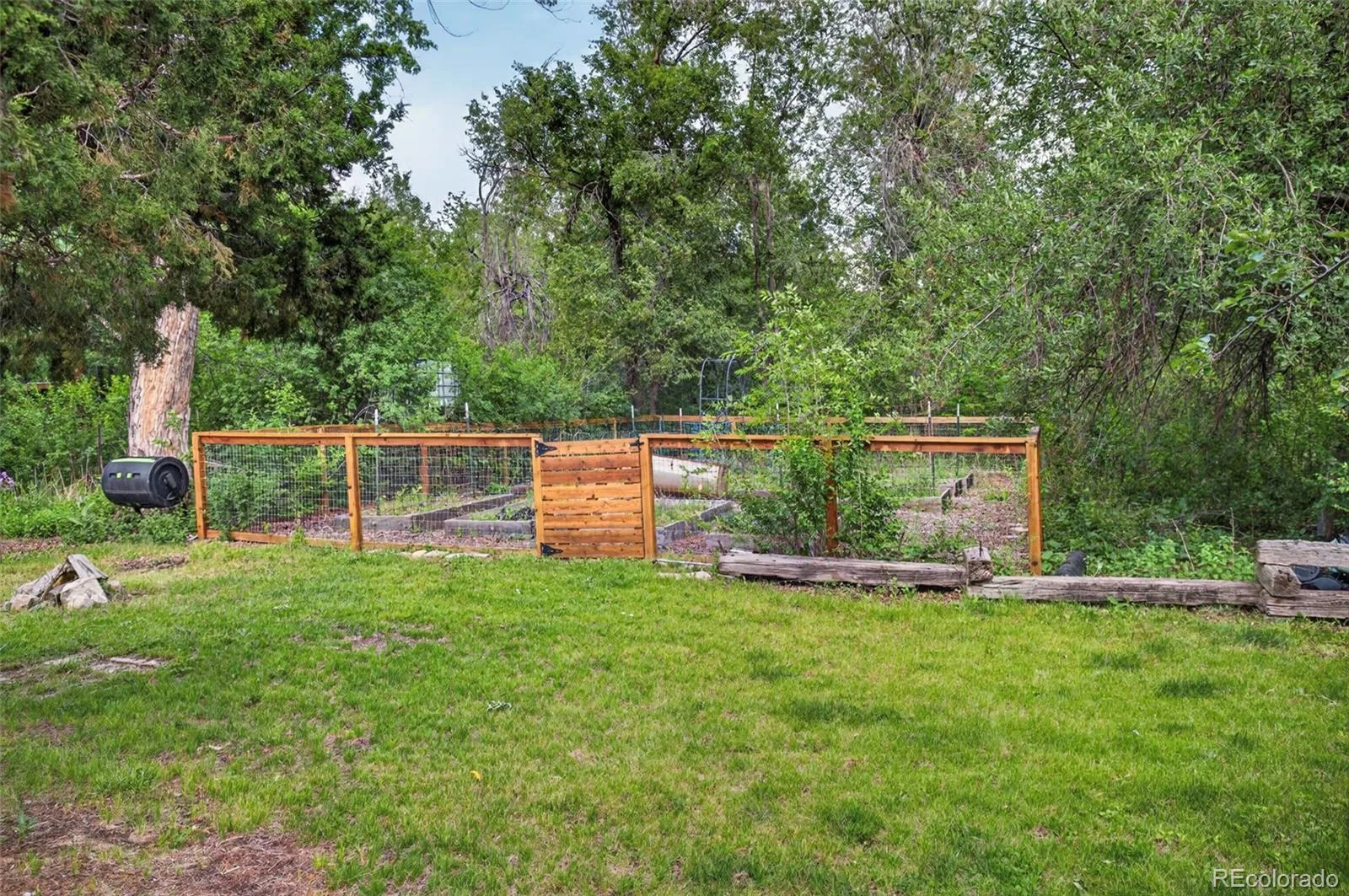 1050 Pikeview Street Lakewood CO 80215 | MLS #REC5988390 08282026204024 1600 40