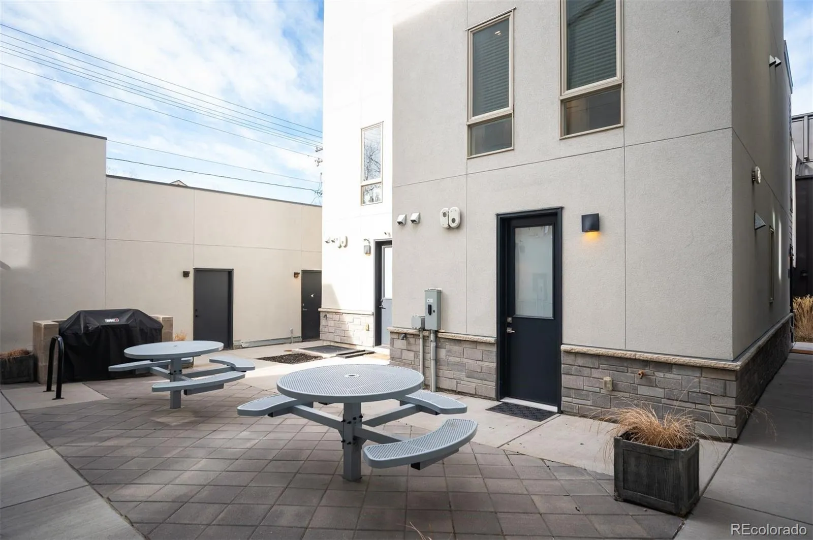 409 Harrison Street #2 Denver CO 80206 MLS #REC5989810 04072026143321 1600 26