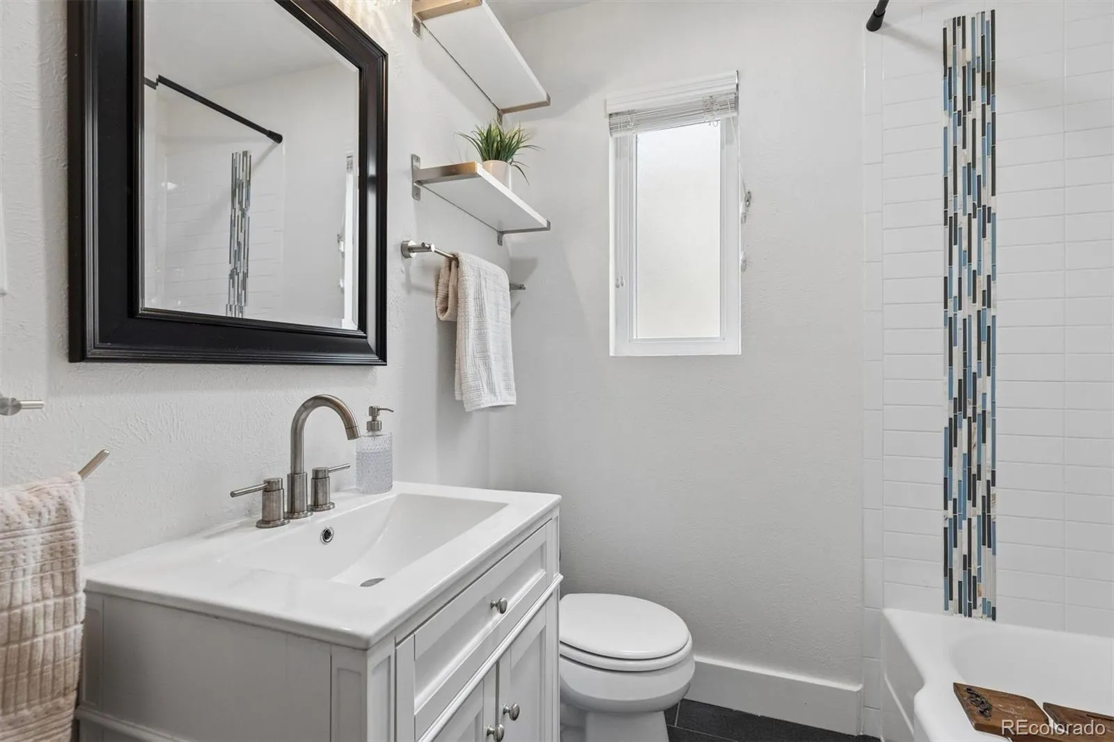 04152026151609 1600 15