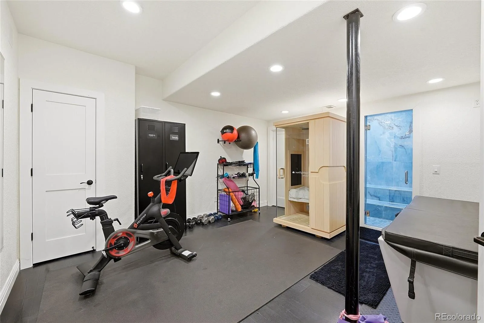 2323 S Adams Street Denver CO 80210 MLS #REC5991296 06232026202745 1600 40