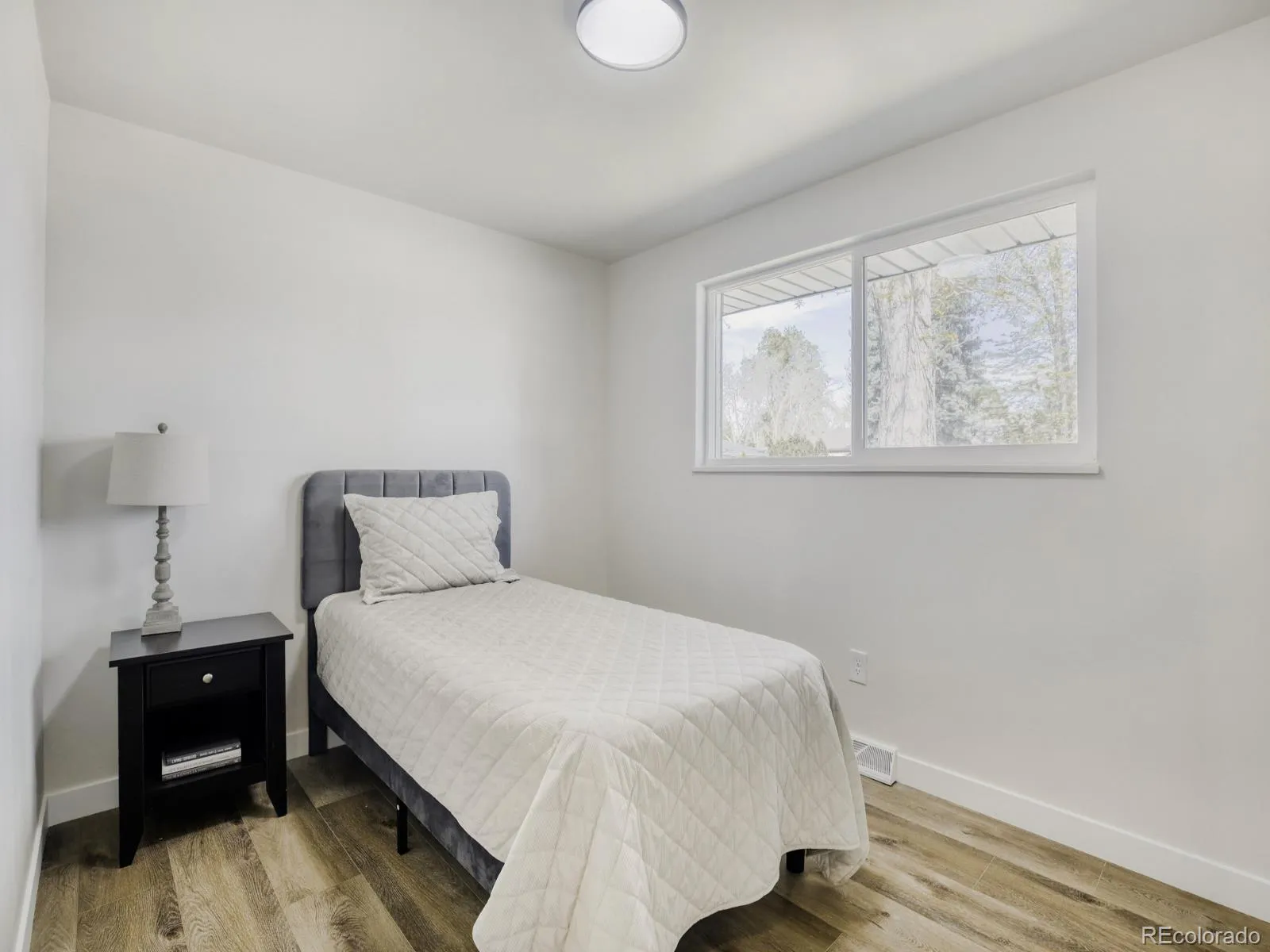 04222026041957 1600 16