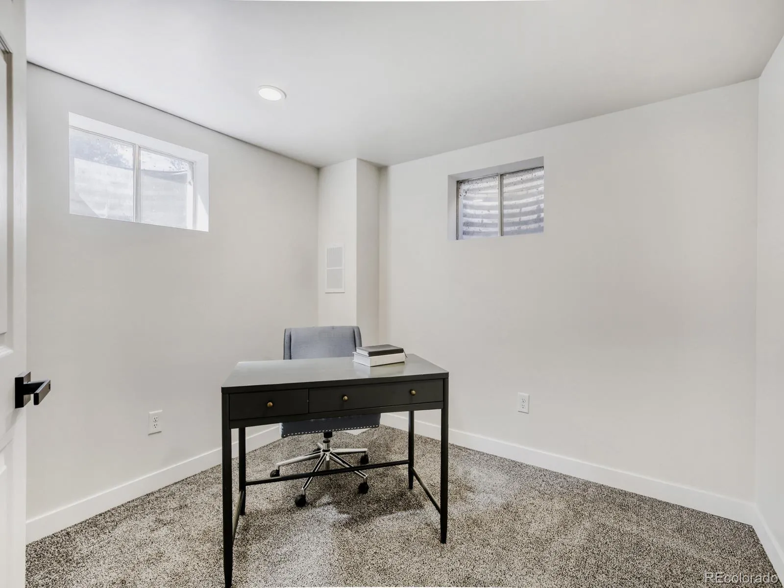 04222026041957 1600 22