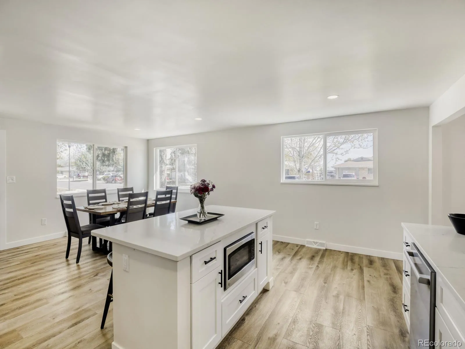 04222026041957 1600 8