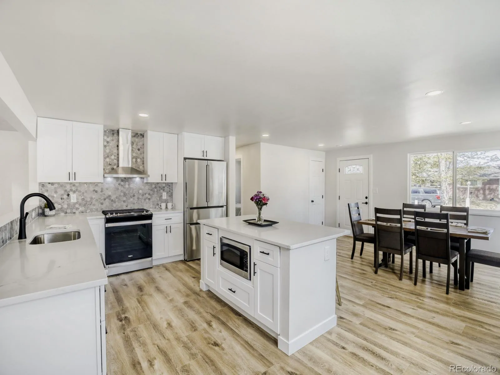 04222026041957 1600 9