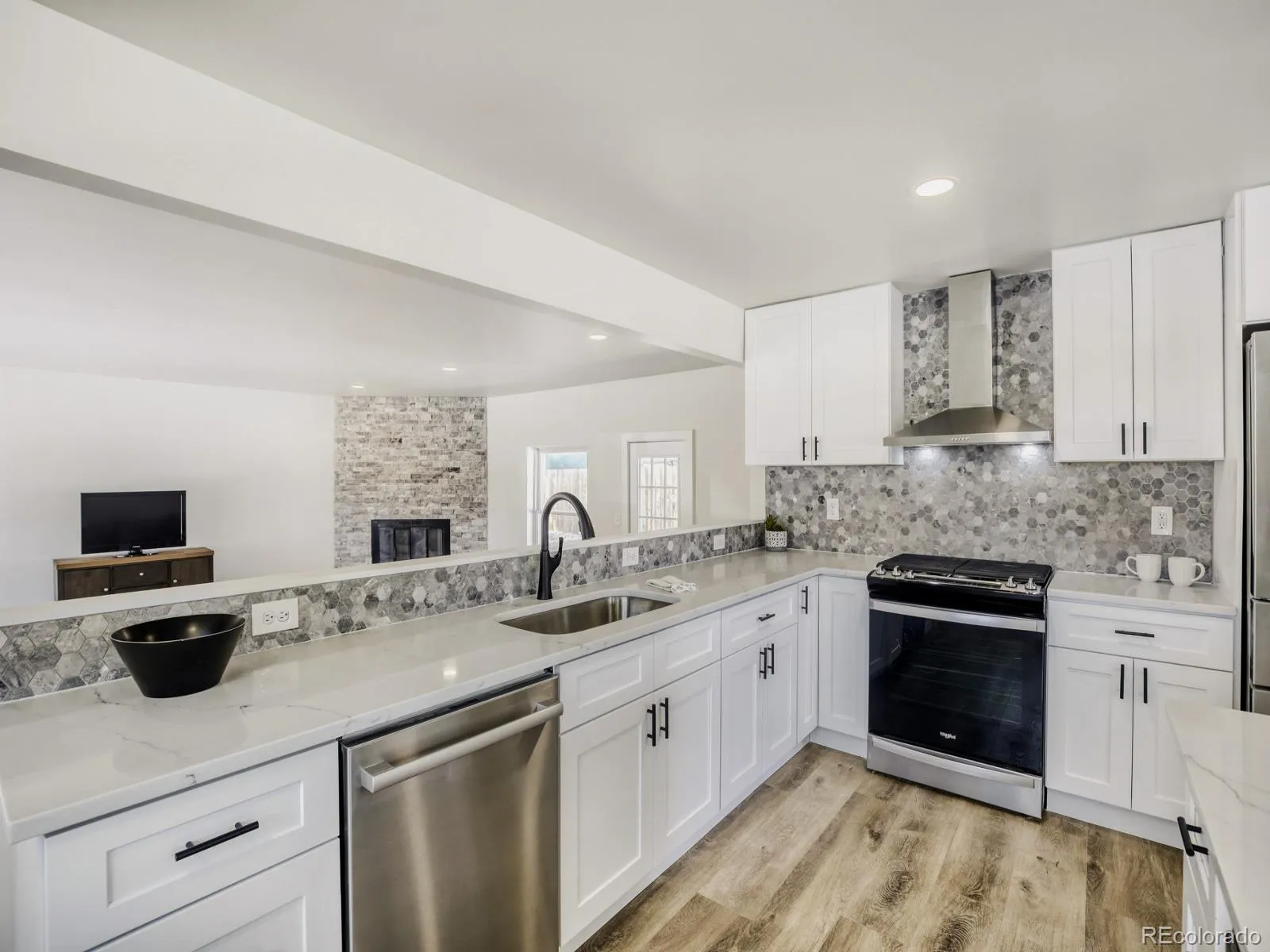 405 Elliott Street Longmont CO 80504 MLS #REC5992411 05022026060216 1600 4