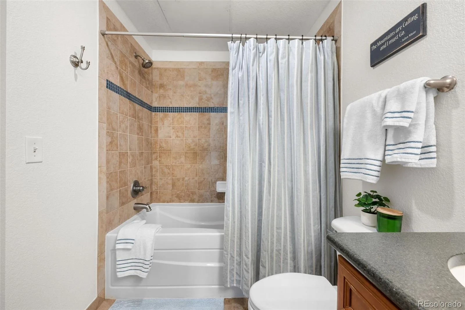 2200 S University Boulevard #509 Denver CO 80210 | MLS #REC5992998 08072026165317 1600 19