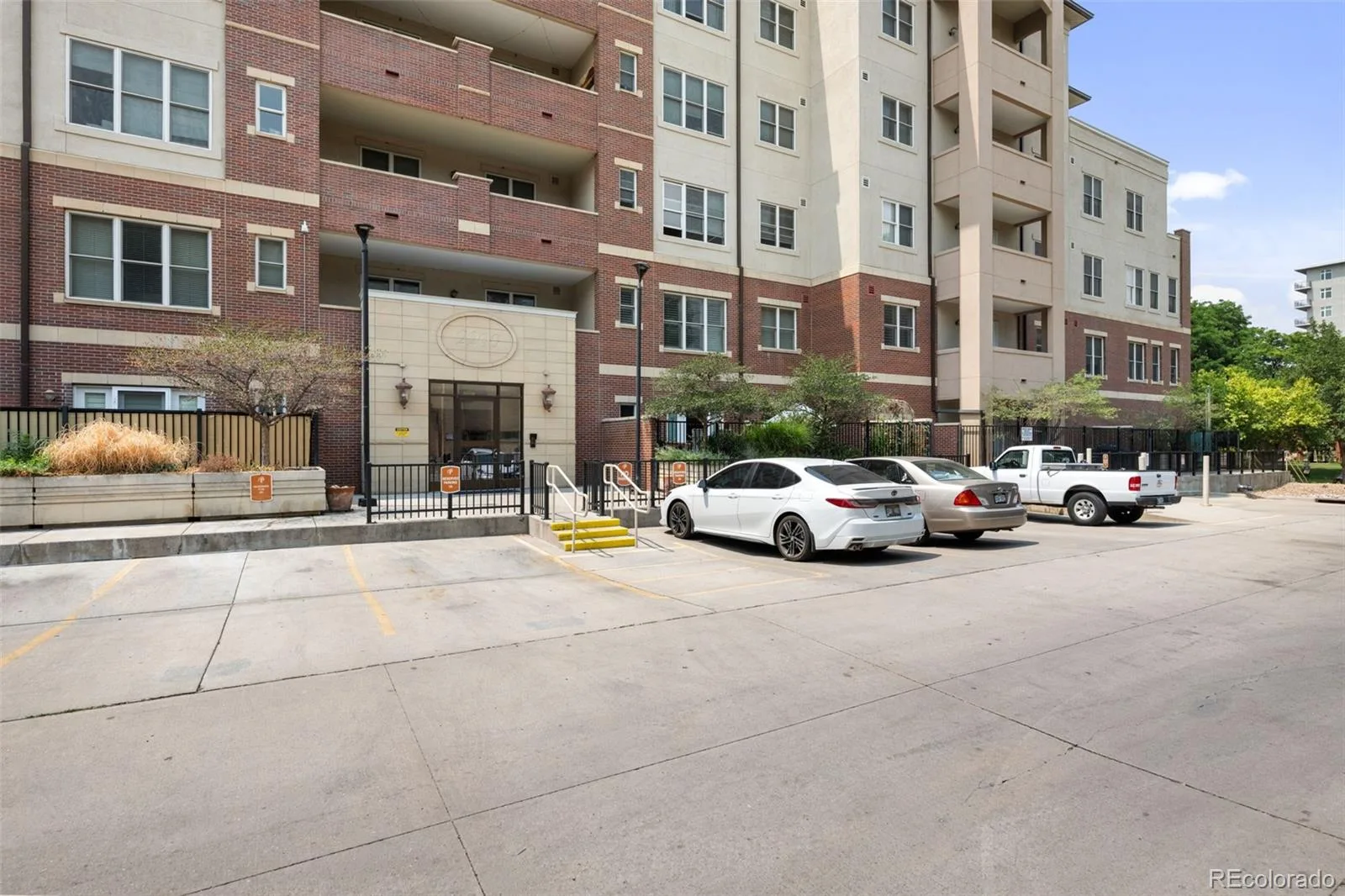 2200 S University Boulevard #509 Denver CO 80210 | MLS #REC5992998 08072026165317 1600 24