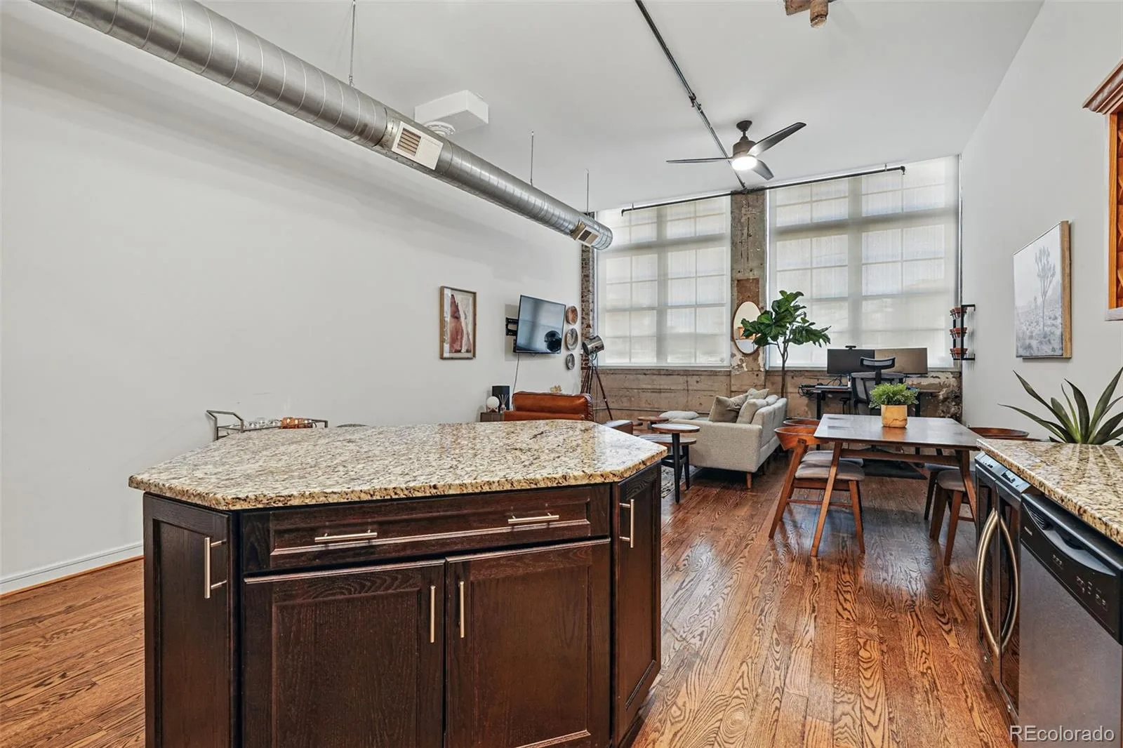 2441 N Broadway #113 Denver CO 80205 MLS #REC5998039 06142026032040 1600 13