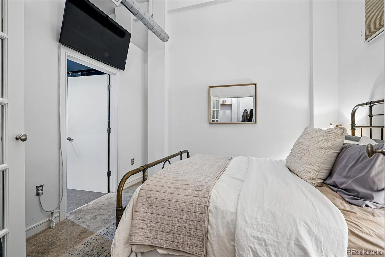 2441 N Broadway #113 Denver CO 80205 MLS #REC5998039 06142026032040 1600 17