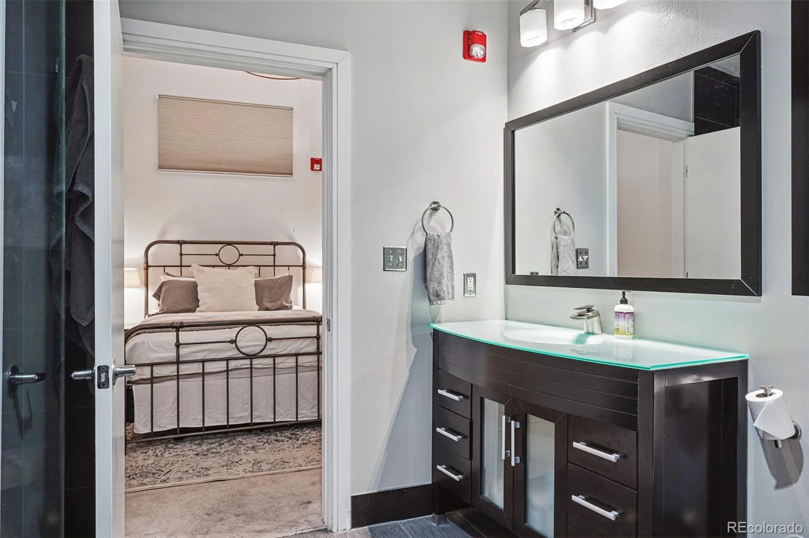 2441 N Broadway #113 Denver CO 80205 MLS #REC5998039 06142026032040 1600 19