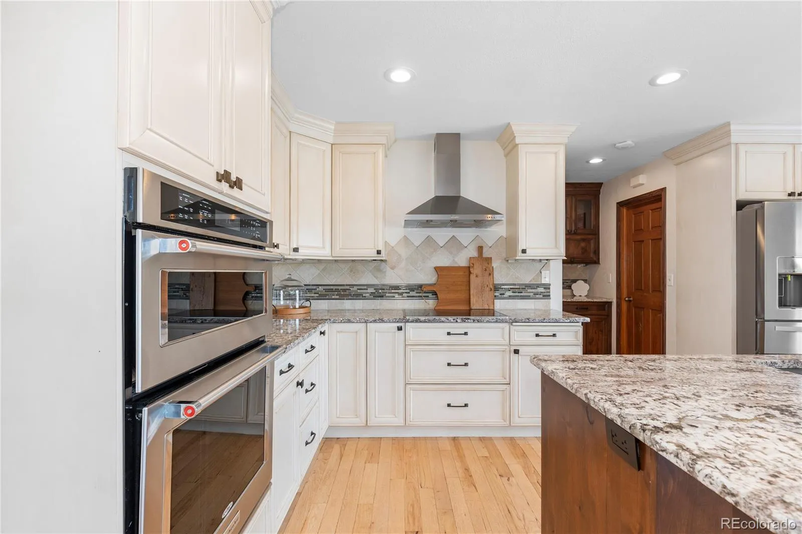 6367 Arapahoe Court Parker CO 80134 MLS #REC5998608 05192026030748 1600 11