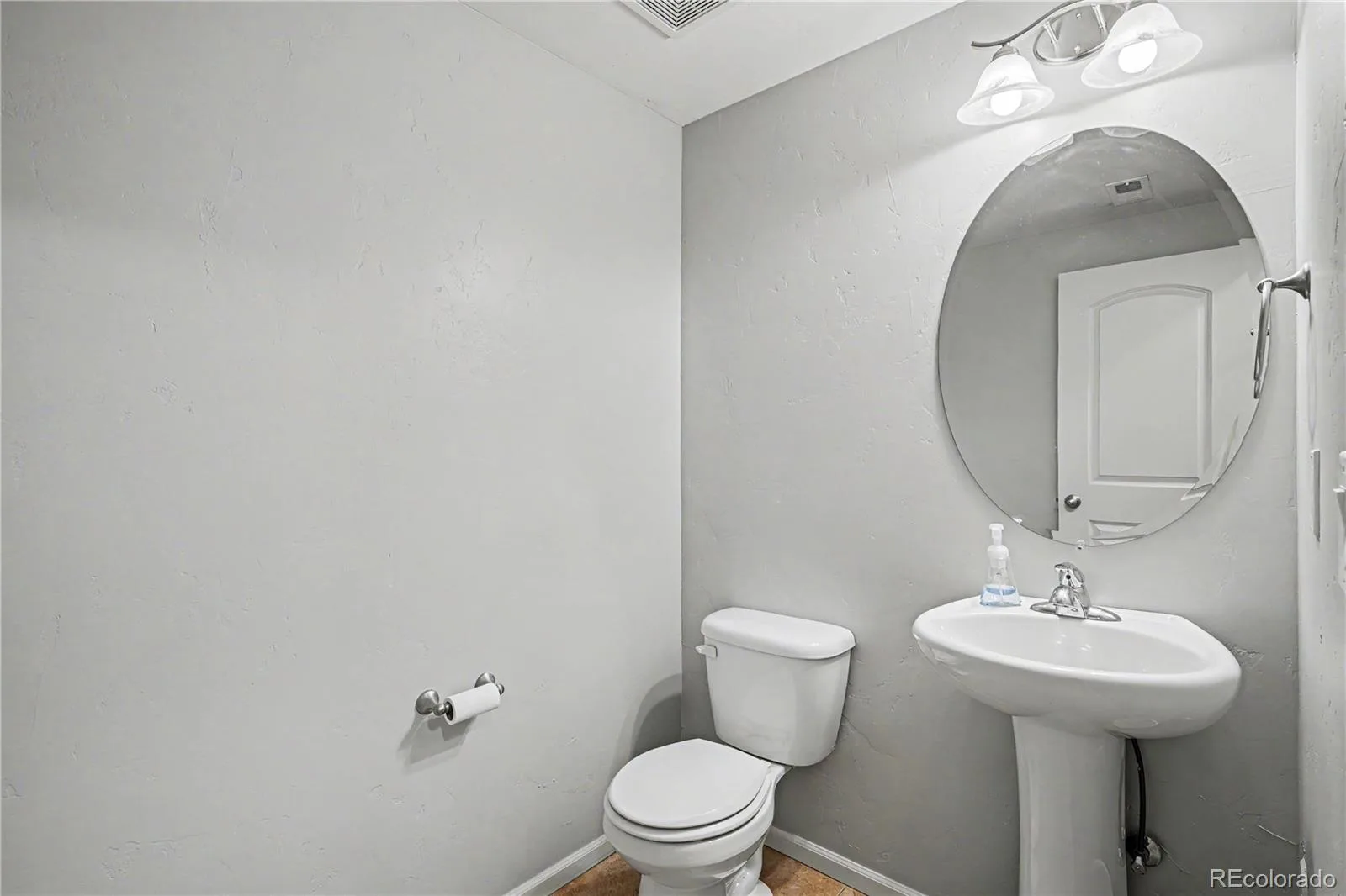 3631 S Perth Circle #103 Aurora CO 80013 | MLS #REC5999025 07152026211011 1600 22
