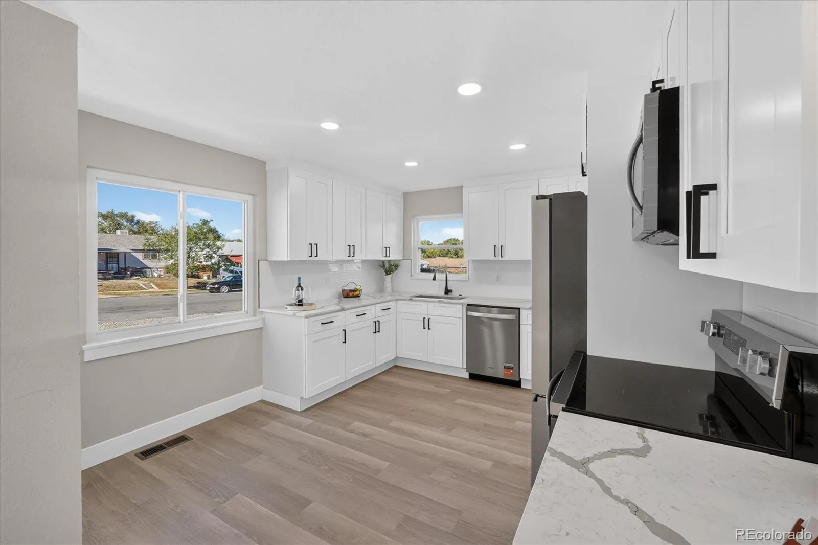 1580 S Zuni Street Denver CO 80223 | MLS #REC6003550 10172026223117 1600 15