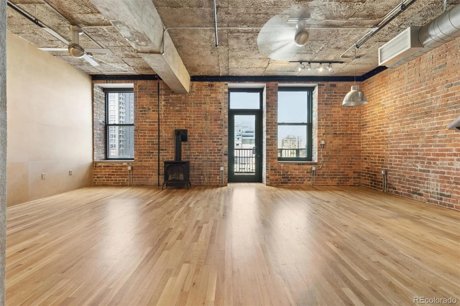 1801 Wynkoop Street #302 Denver CO 80202 | MLS #REC6005124 10102026211646 1600 6