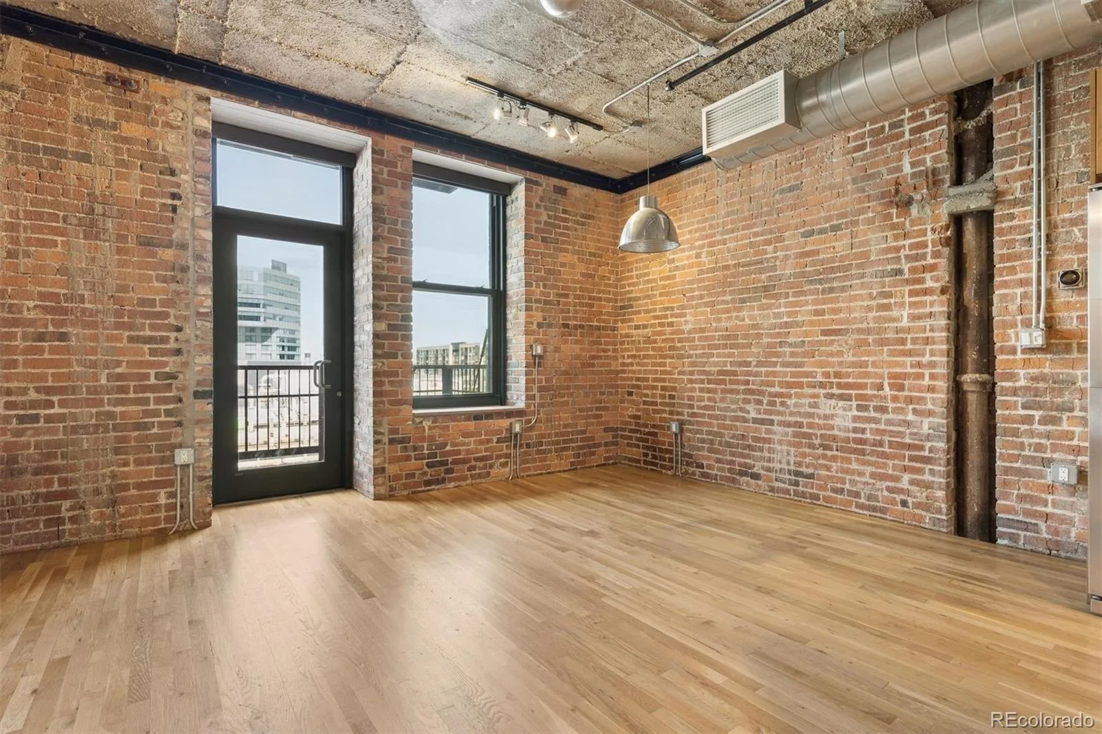 1801 Wynkoop Street #302 Denver CO 80202 | MLS #REC6005124 10102026211646 1600 7